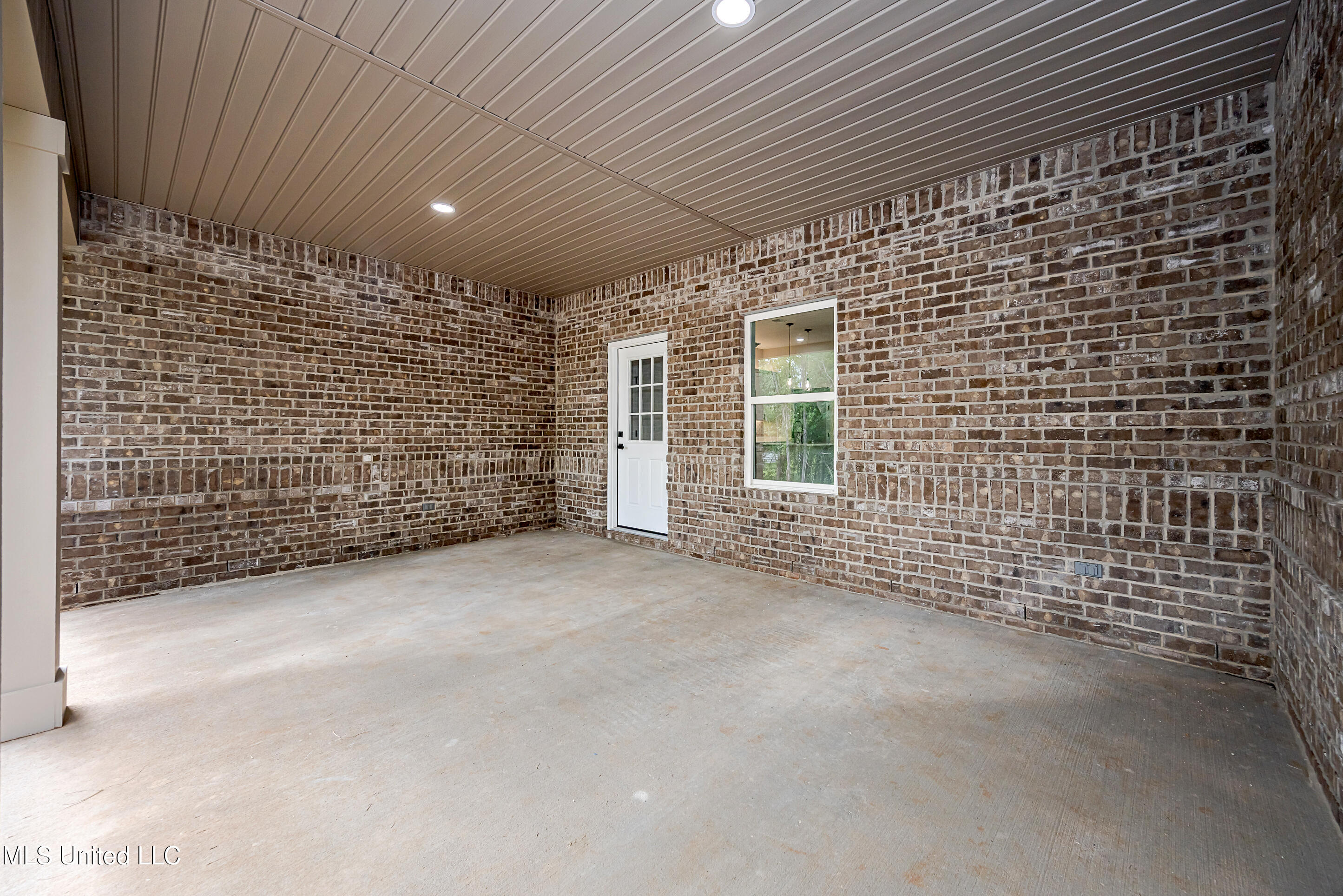 2399 Graveline Road, Gautier, Mississippi image 45