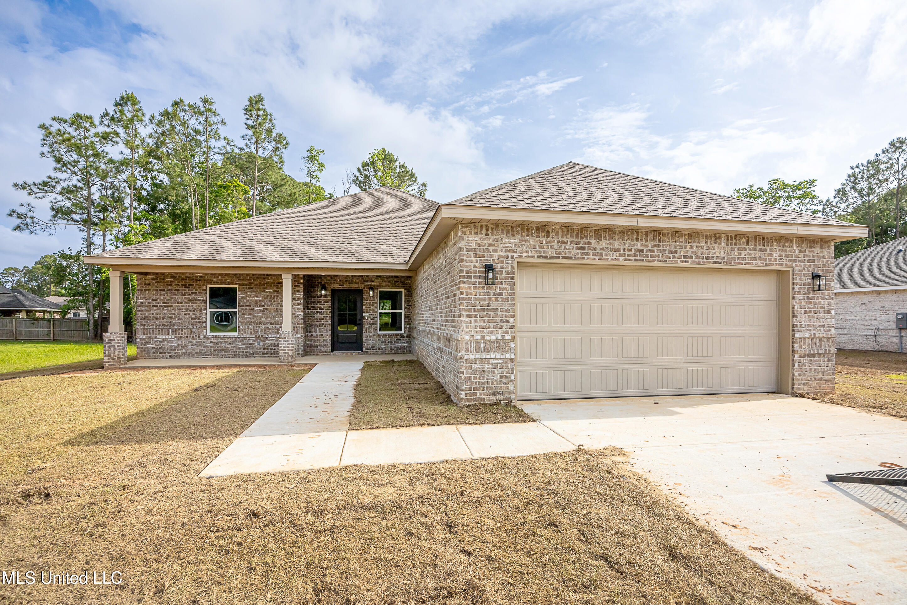 2399 Graveline Road, Gautier, Mississippi image 1