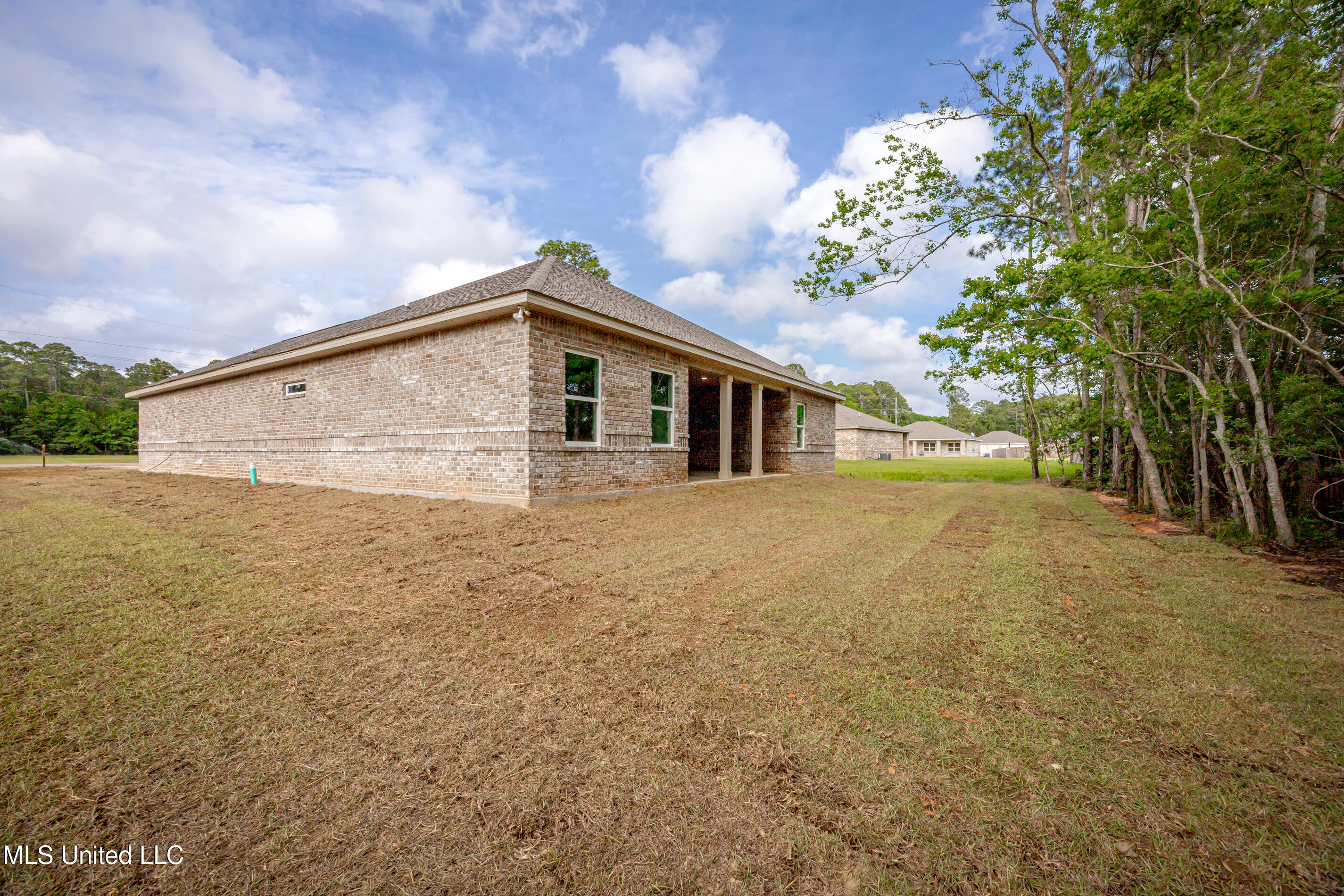 2399 Graveline Road, Gautier, Mississippi image 48