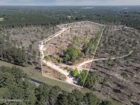 Vacant Land For Sale - 16.27 +/- Acres Shirley Sanford Road<br/> Covington County, Seminary, MS 39479