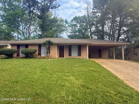 Homes For Sale - 242 Shiloh Drive<br/> Jackson, MS 39212