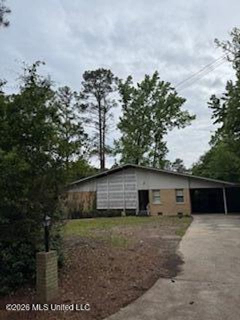 Homes For Sale - 2227 Crabapple Drive<br/> Lauderdale County, Meridian, MS 39301