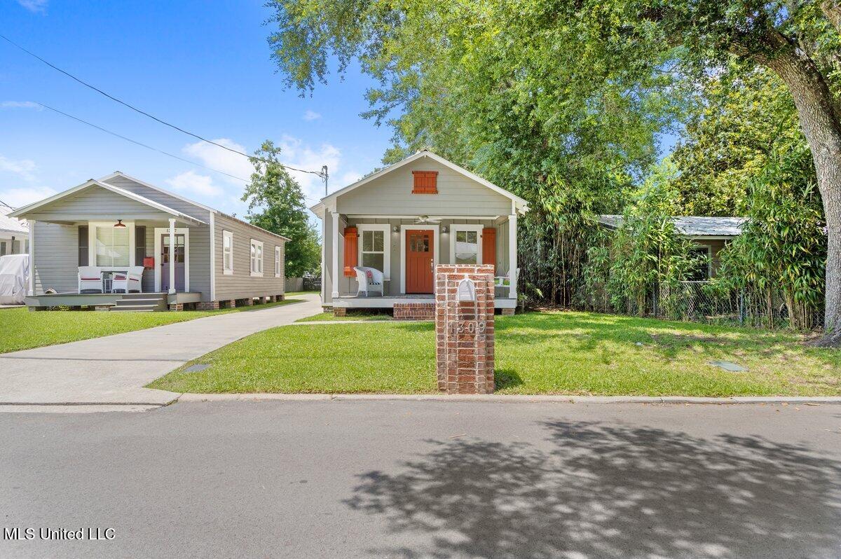 1309 Bowen Avenue, Ocean Springs, Mississippi image 1
