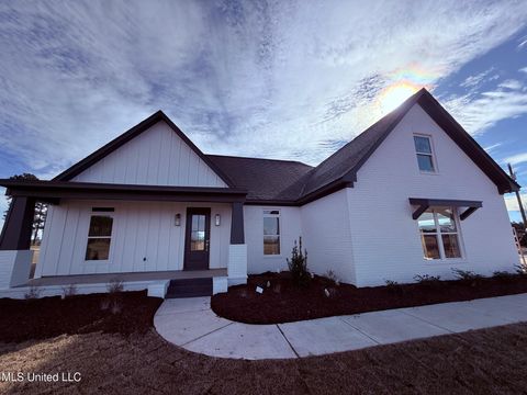 Homes For Sale - 2435 Hilton Lane<br/> Smithdale, MS 39664