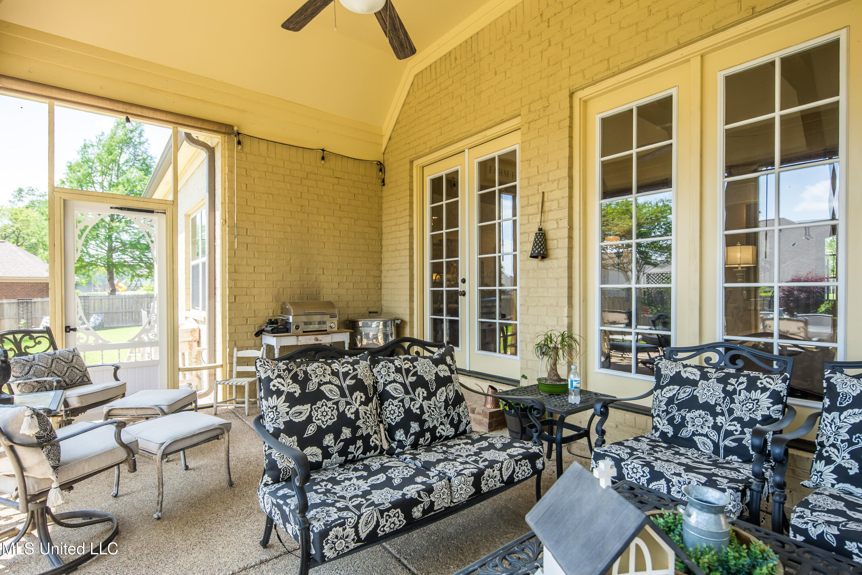 13881 Sycamore Creek Cove, Olive Branch, Mississippi image 43