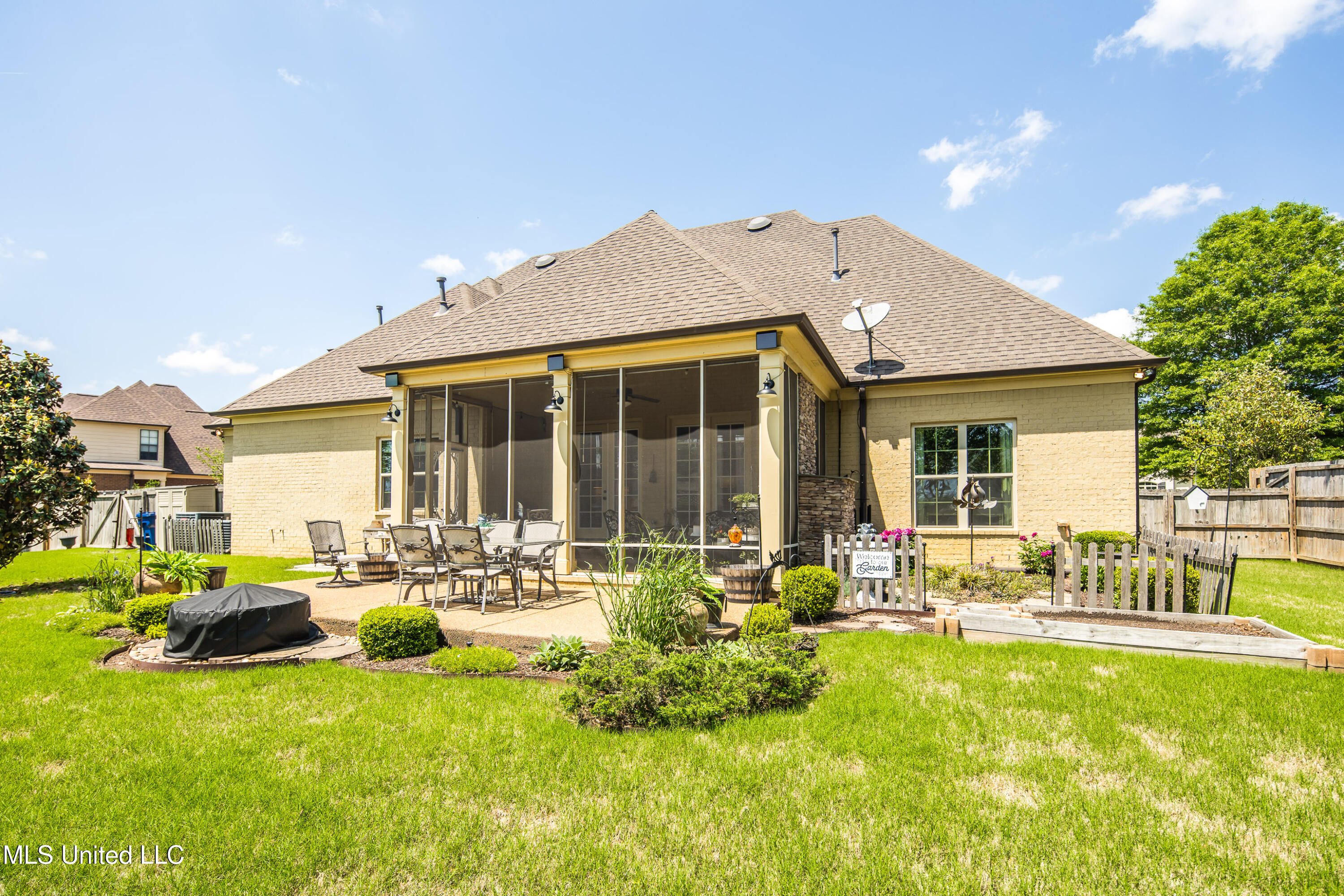 13881 Sycamore Creek Cove, Olive Branch, Mississippi image 49