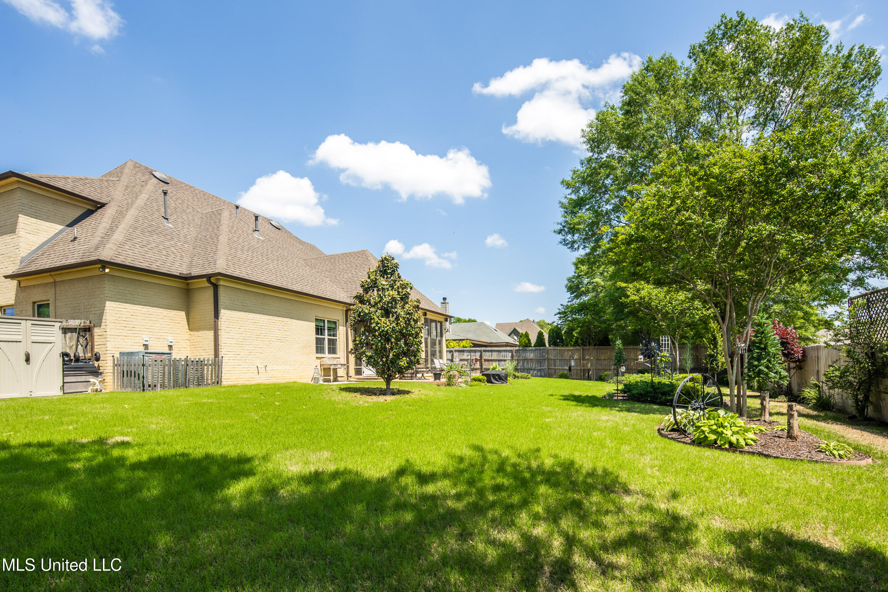 13881 Sycamore Creek Cove, Olive Branch, Mississippi image 46