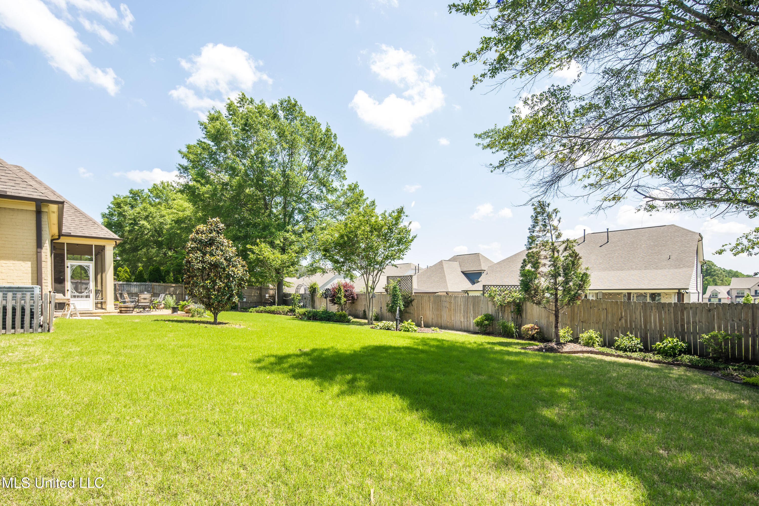 13881 Sycamore Creek Cove, Olive Branch, Mississippi image 44