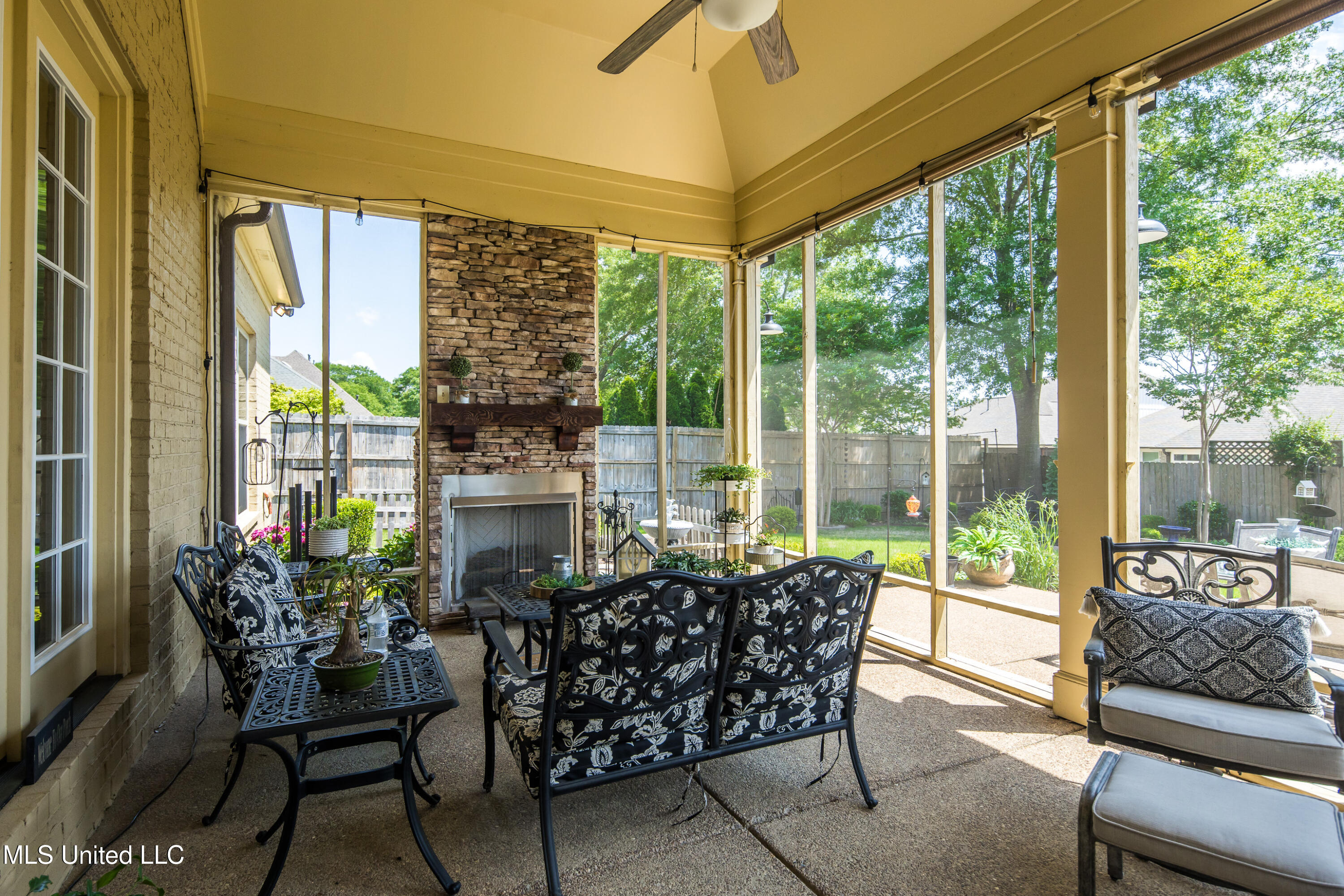 13881 Sycamore Creek Cove, Olive Branch, Mississippi image 42