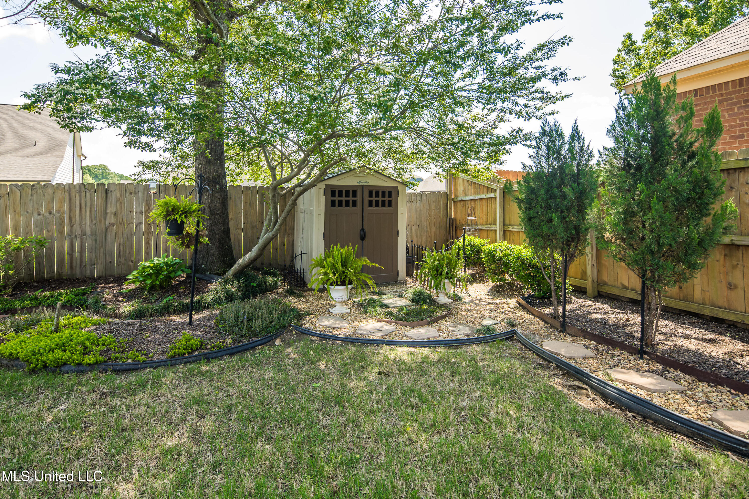 13881 Sycamore Creek Cove, Olive Branch, Mississippi image 45