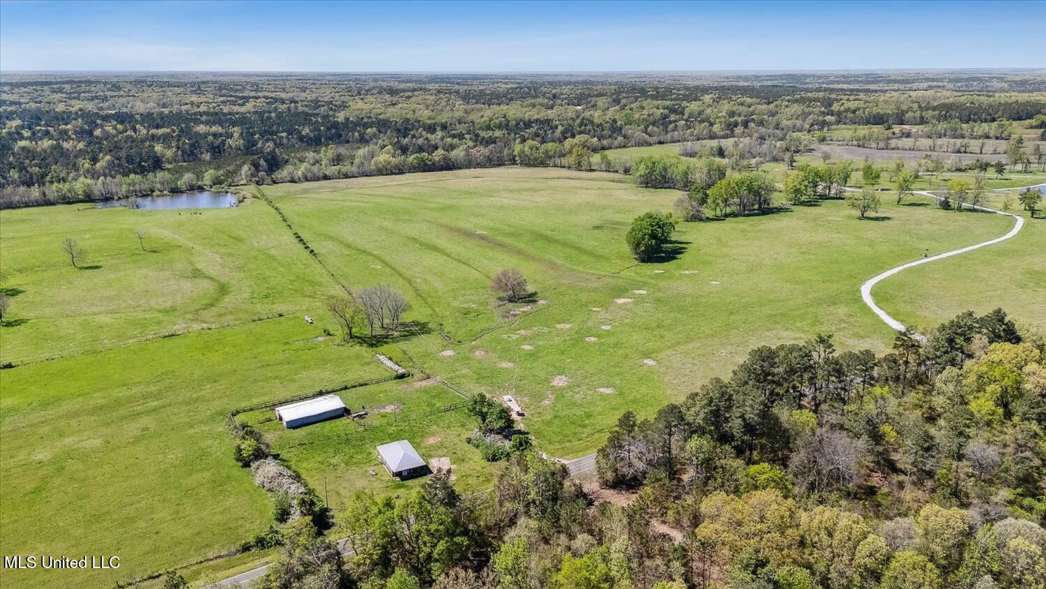722 Laws Hill Road, Holly Springs, Mississippi image 1
