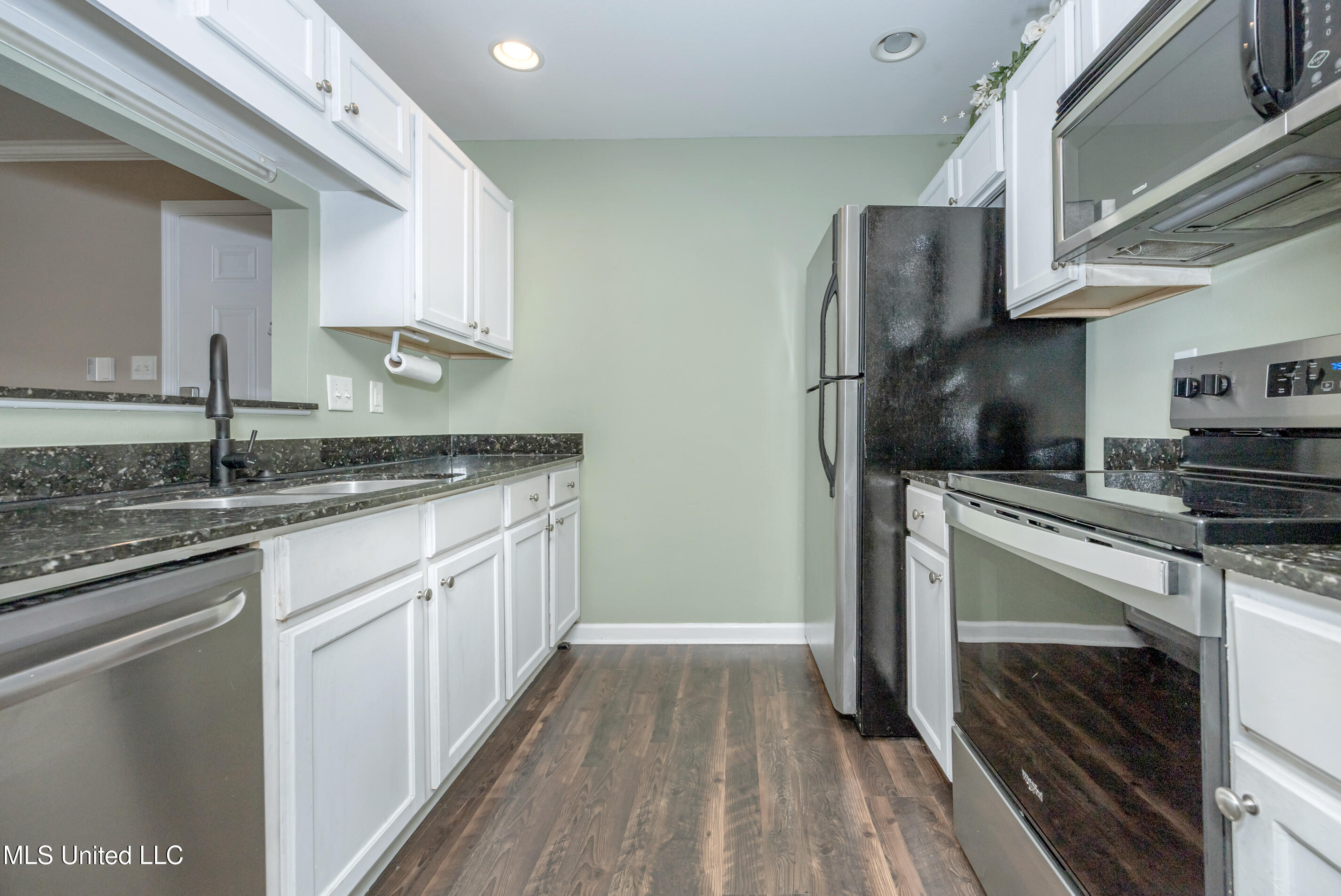 2421 Beachview Drive #H2, Ocean Springs, Mississippi image 10