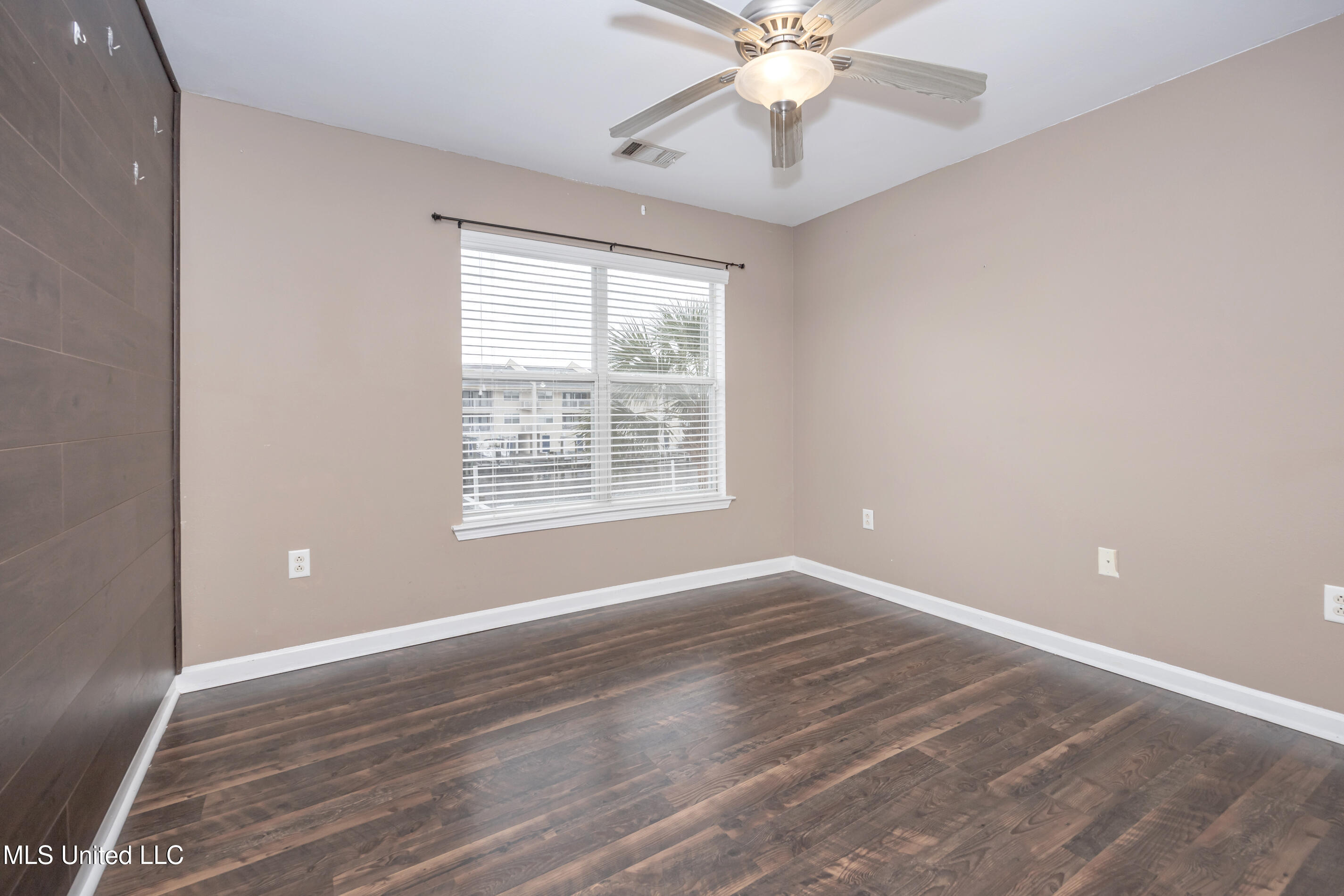 2421 Beachview Drive #H2, Ocean Springs, Mississippi image 22