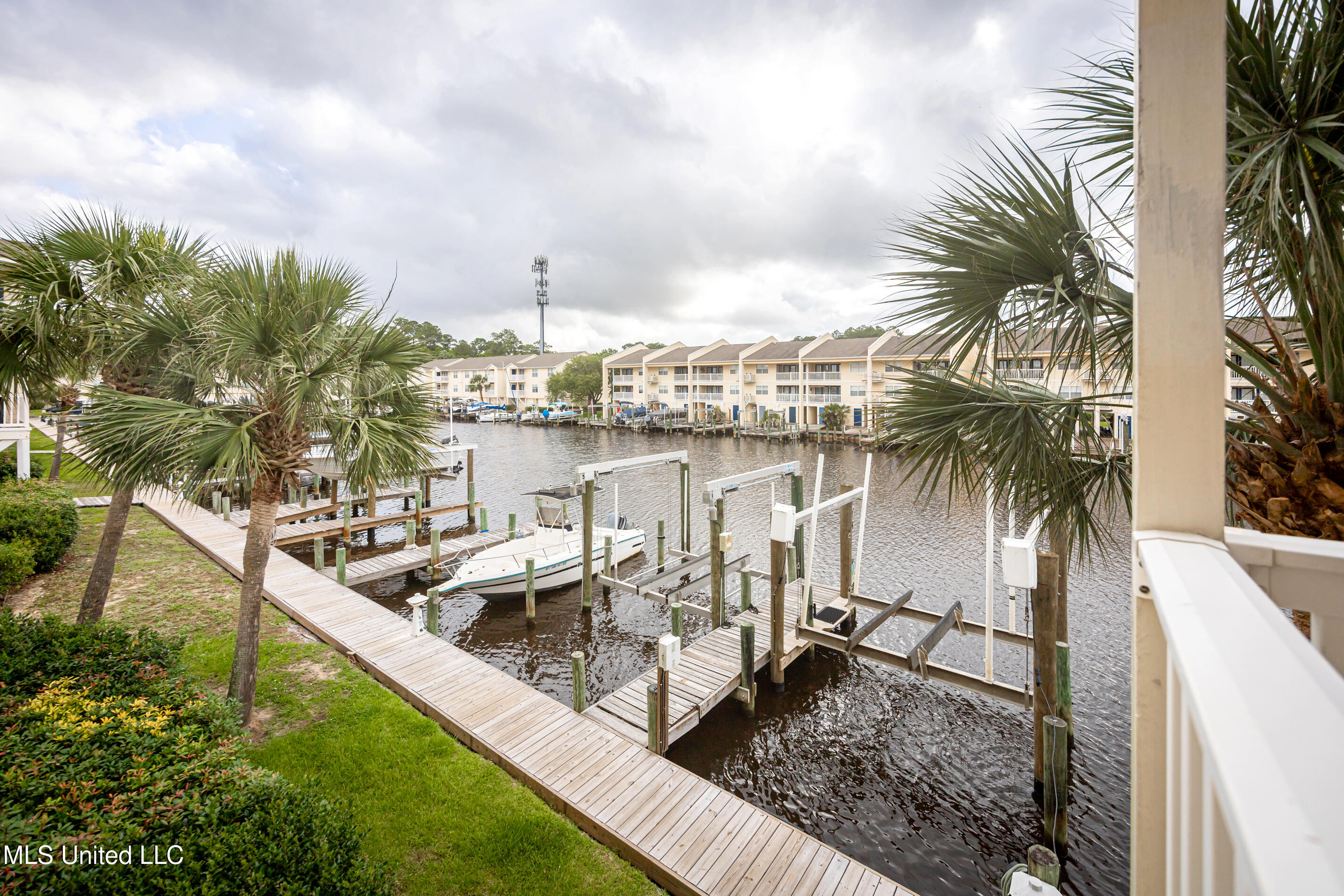 2421 Beachview Drive #H2, Ocean Springs, Mississippi image 38