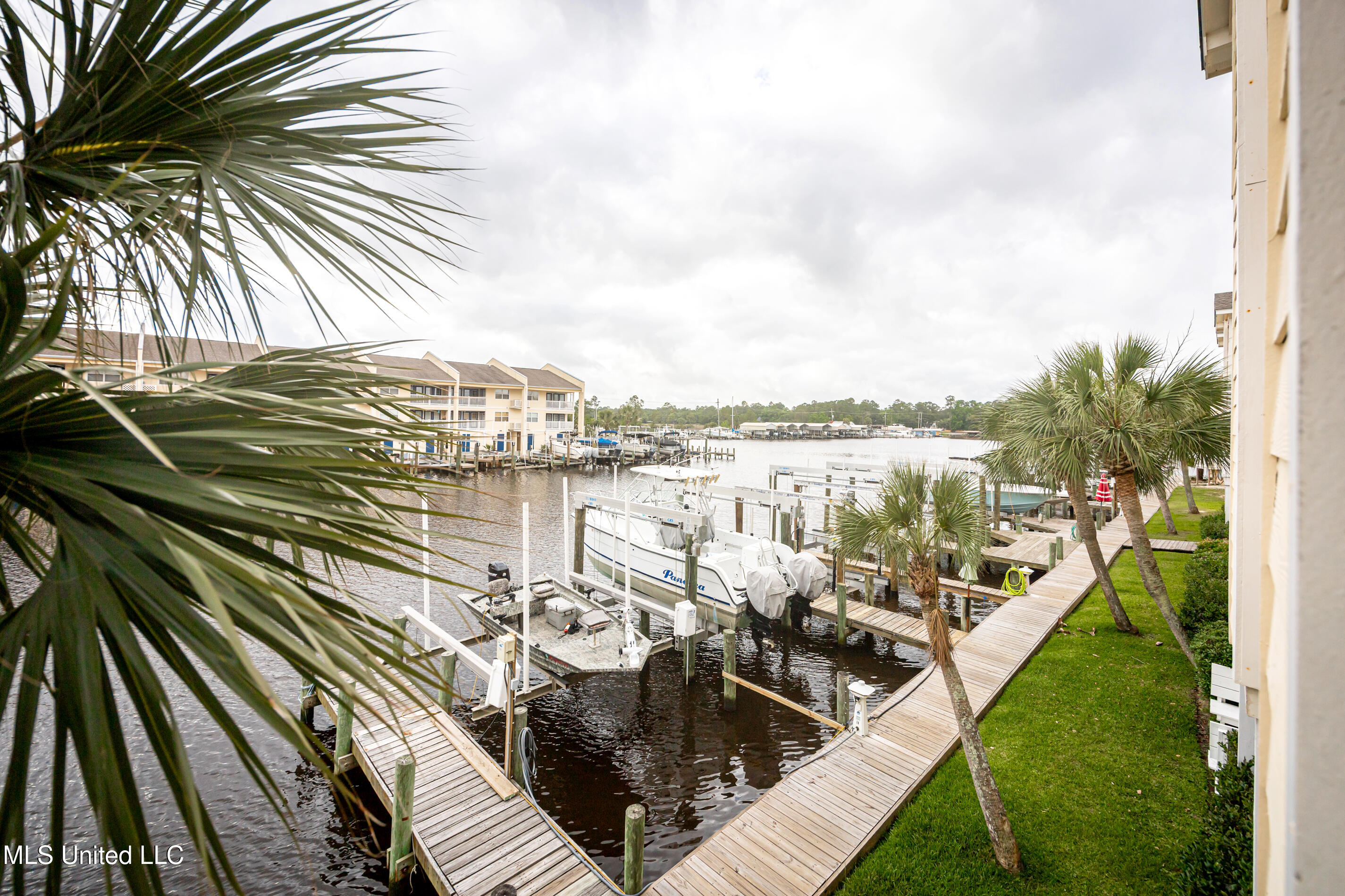 2421 Beachview Drive #H2, Ocean Springs, Mississippi image 39