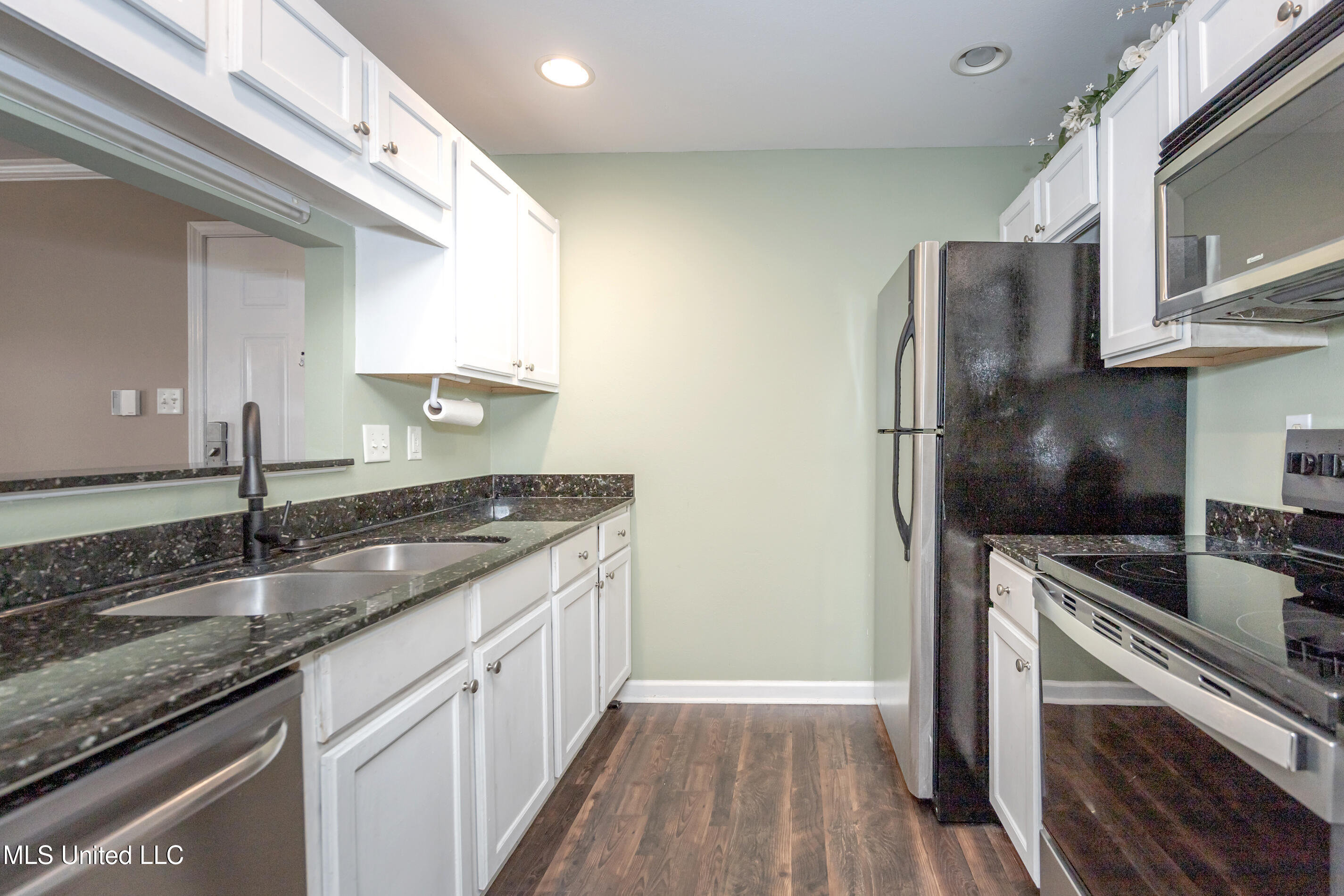 2421 Beachview Drive #H2, Ocean Springs, Mississippi image 33