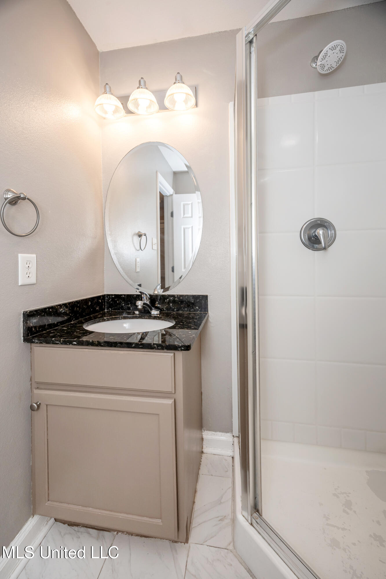 2421 Beachview Drive #H2, Ocean Springs, Mississippi image 18