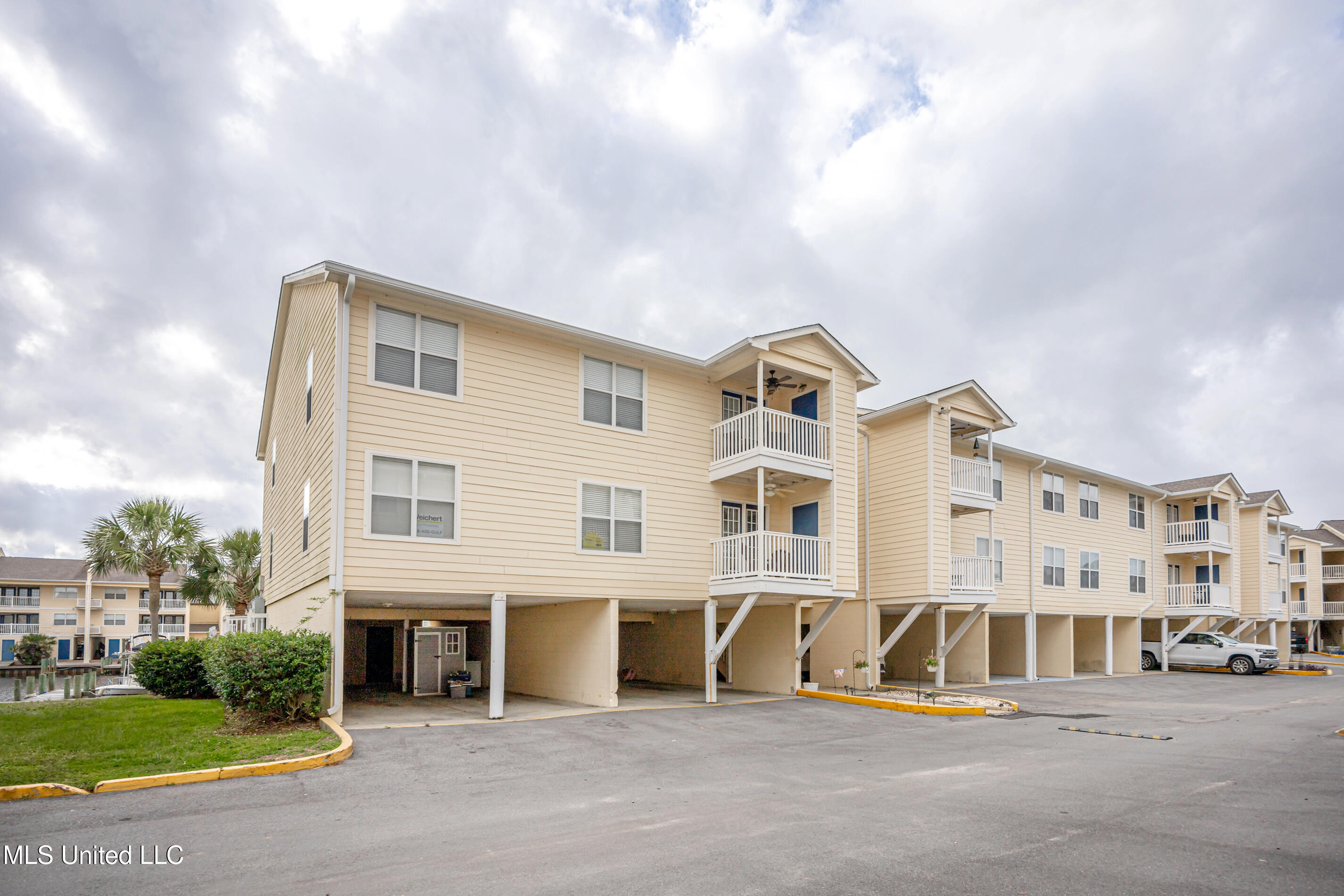 2421 Beachview Drive #H2, Ocean Springs, Mississippi image 49