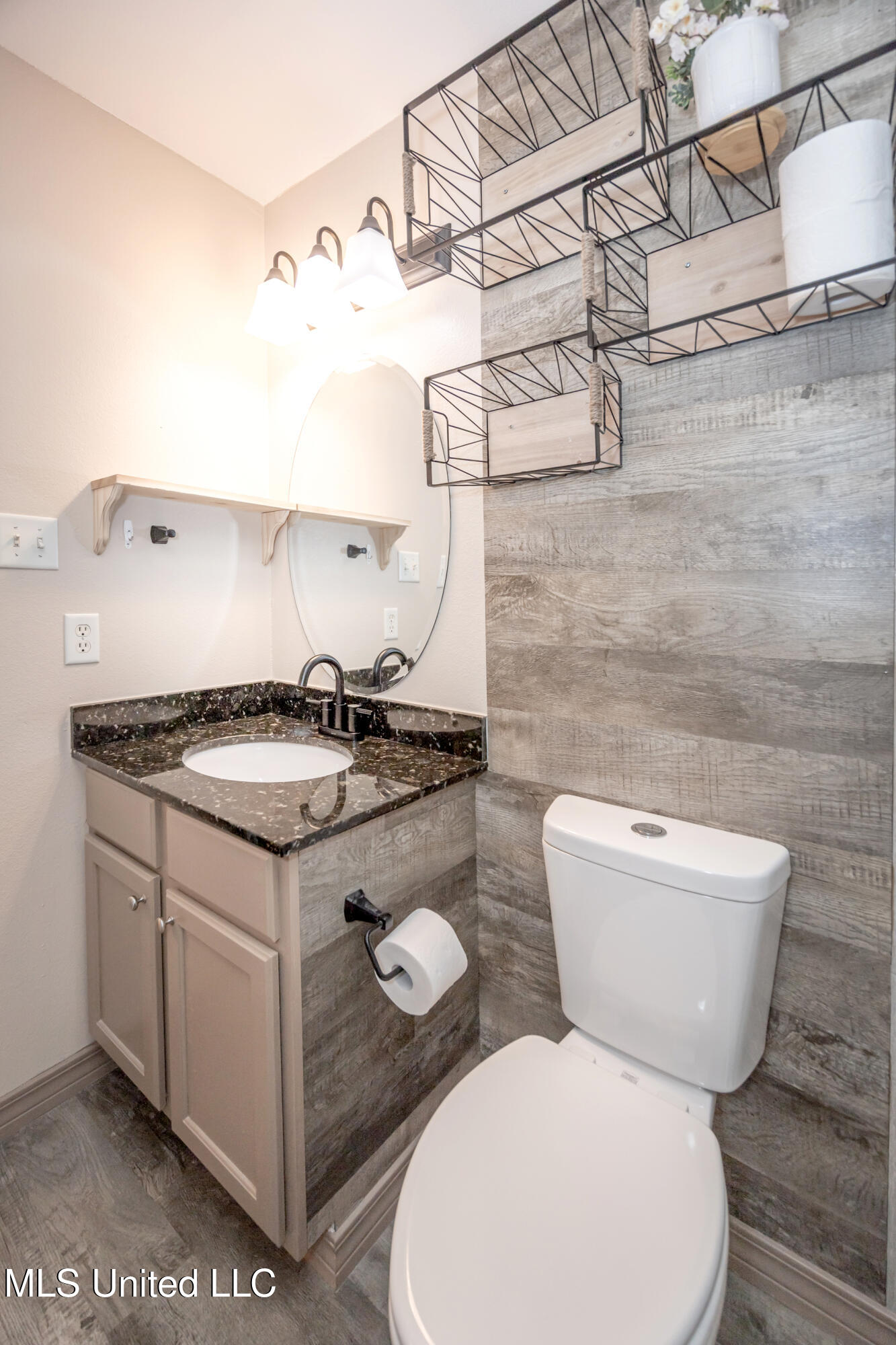 2421 Beachview Drive #H2, Ocean Springs, Mississippi image 32