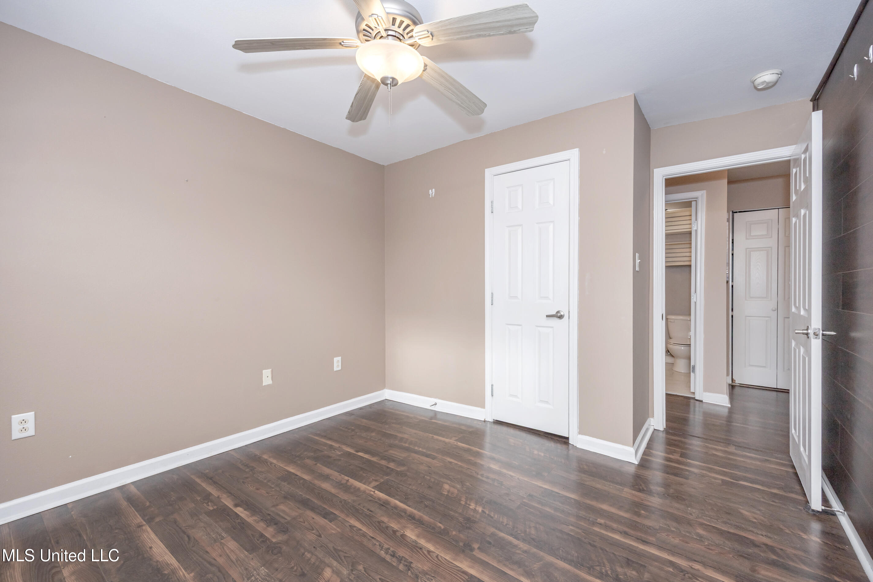 2421 Beachview Drive #H2, Ocean Springs, Mississippi image 25
