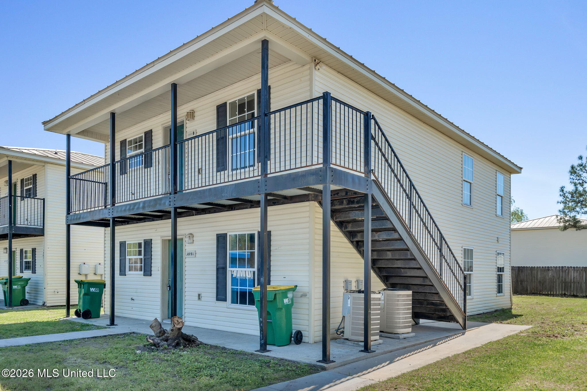 20-web-or-mls-14910 Stacey St W 19