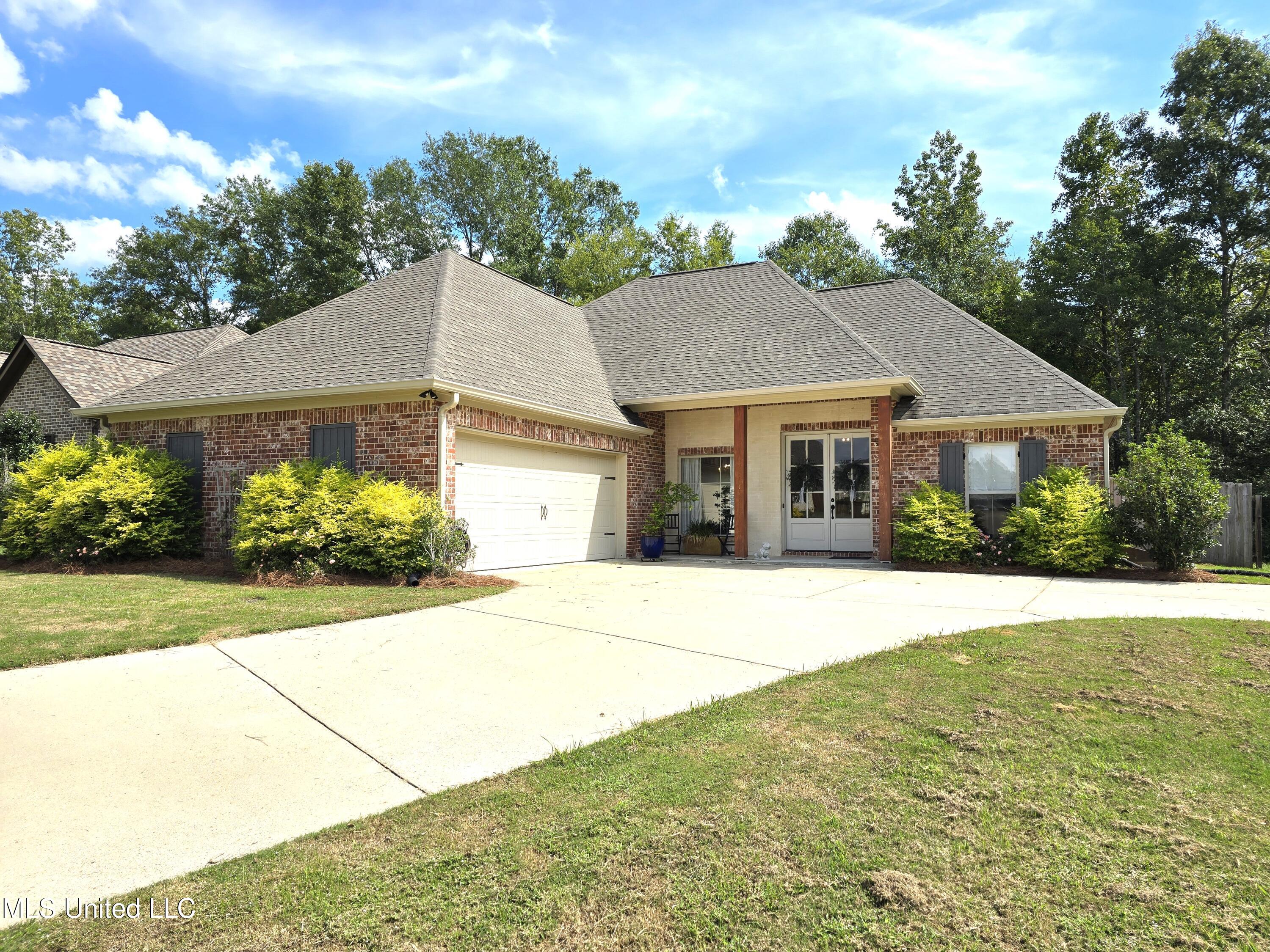 905 Willow Grande Circle, Brandon, Mississippi image 1