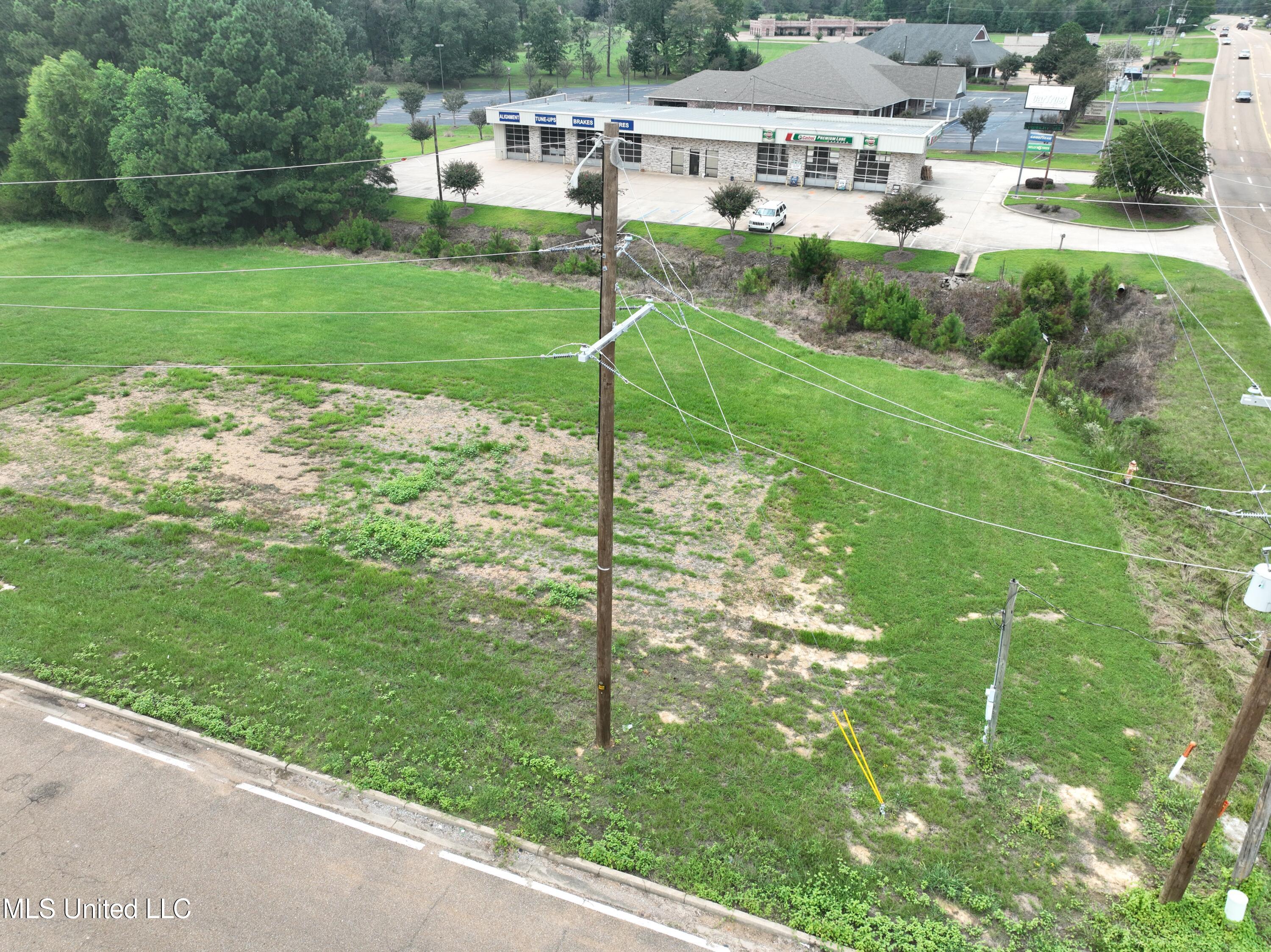 S Siwell Road, Jackson, Mississippi image 6