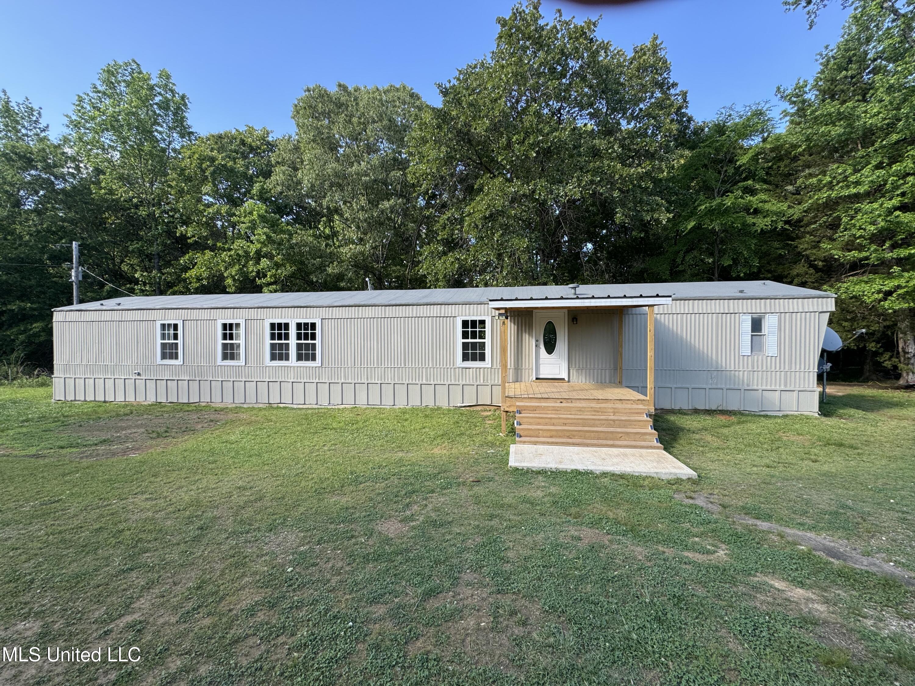 44 Marshall Cove, Byhalia, Mississippi image 1