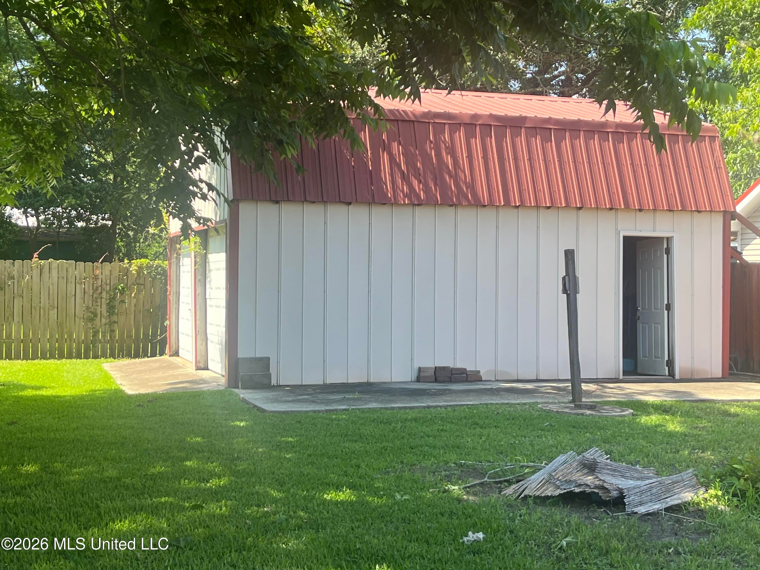 703 E Old Pass Road
