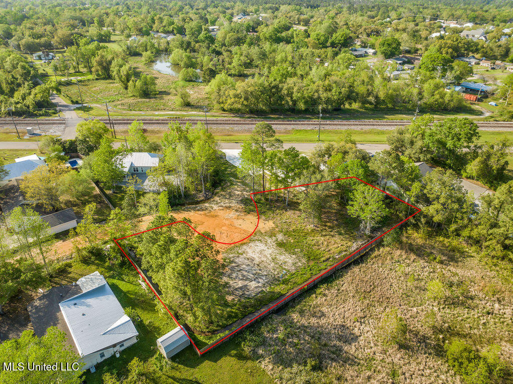 Chantilly Terrace, Bay Saint Louis, Mississippi image 8