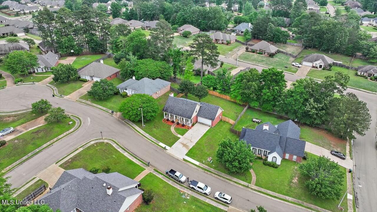 102 Parkview Lane, Brandon, Mississippi image 27