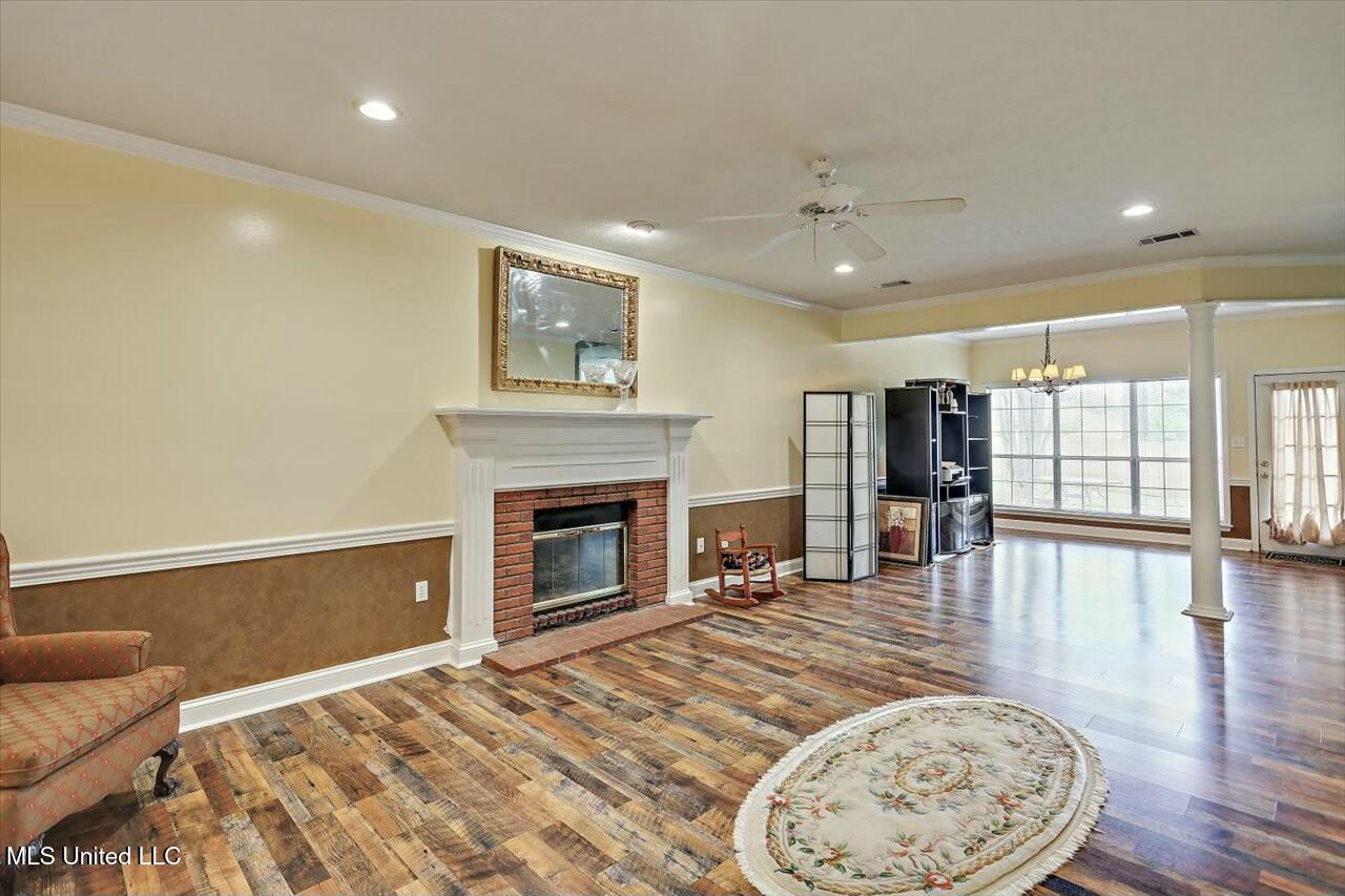 102 Parkview Lane, Brandon, Mississippi image 2