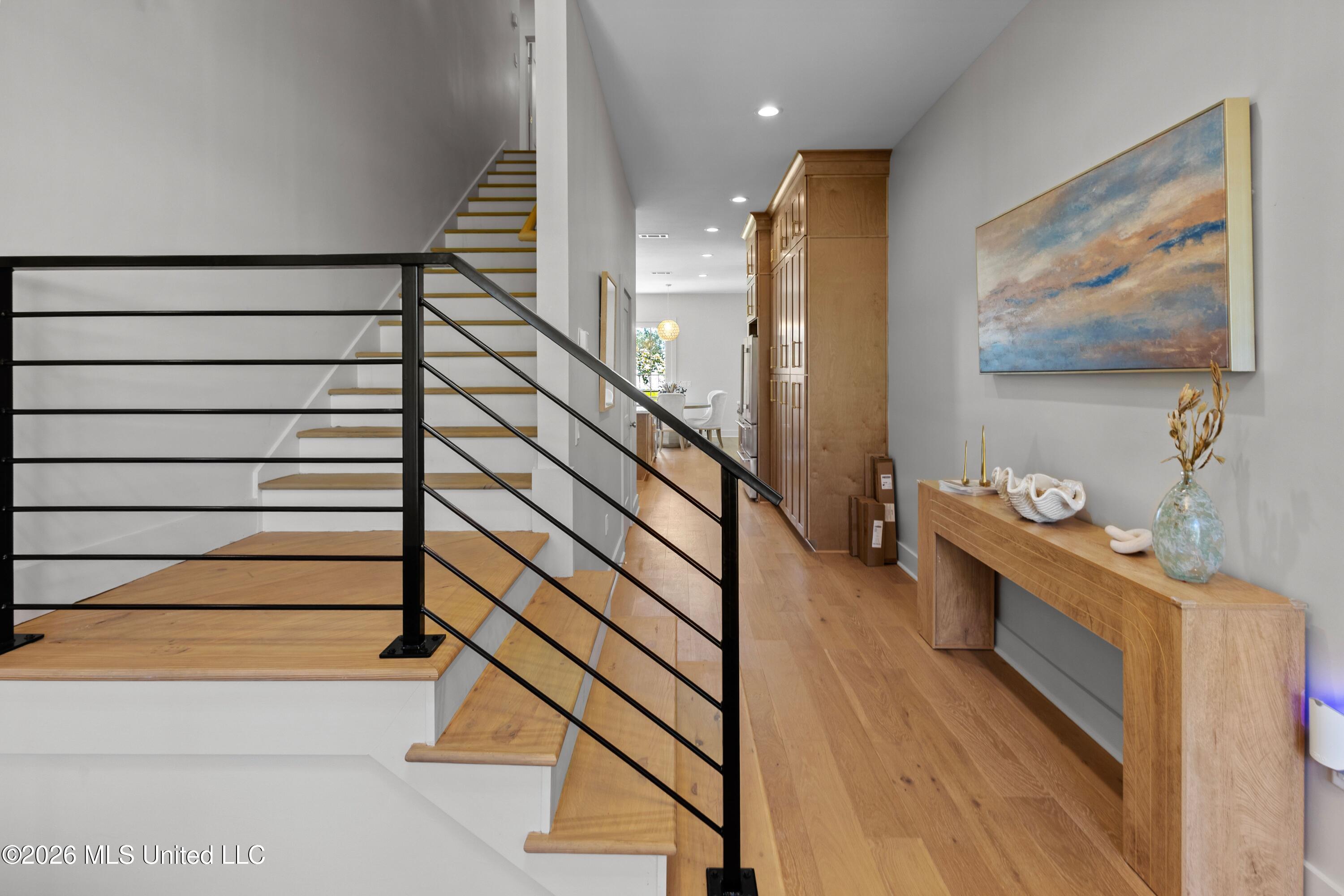119 E 5th Street