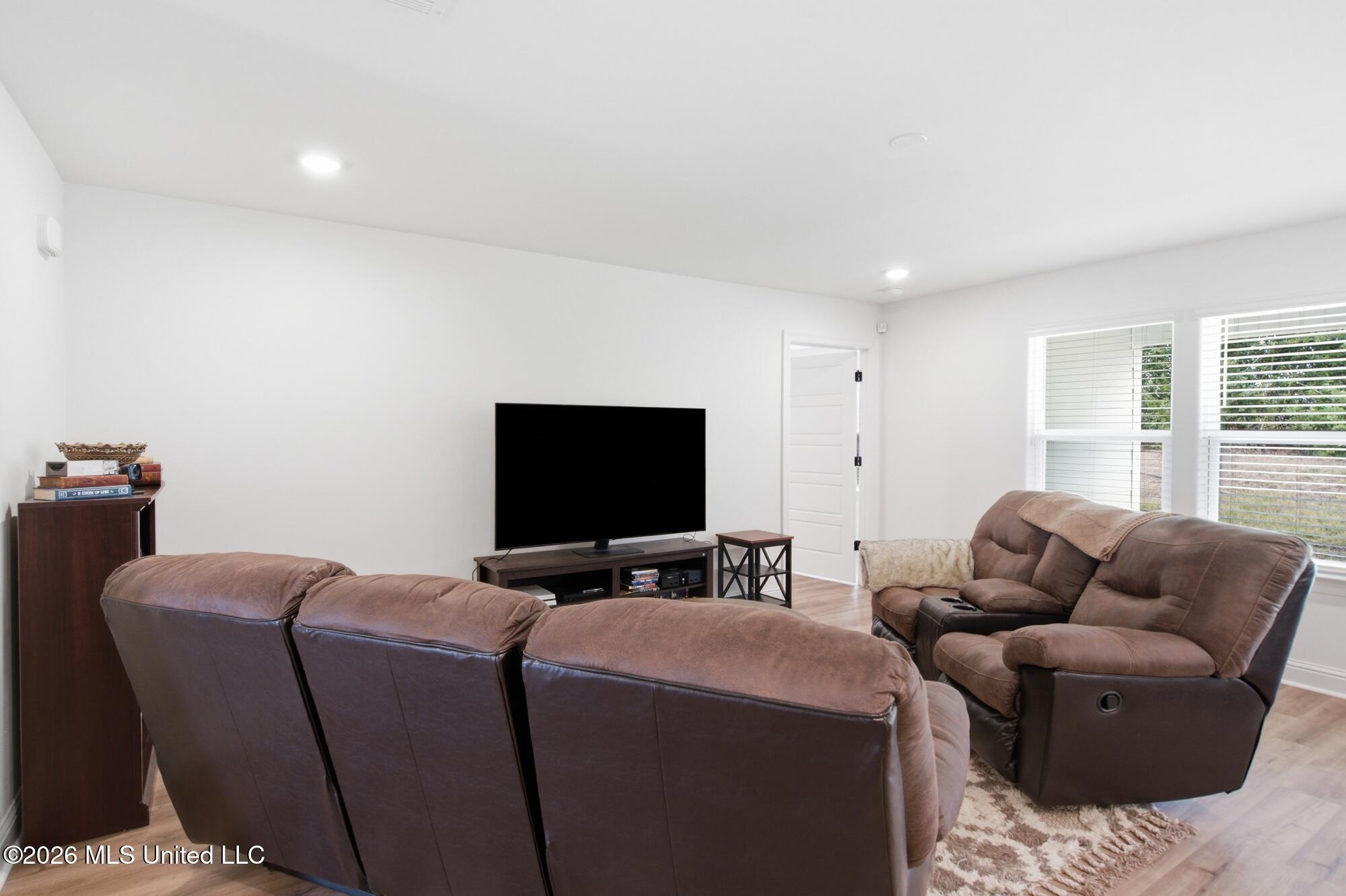 10504 Glade Cove