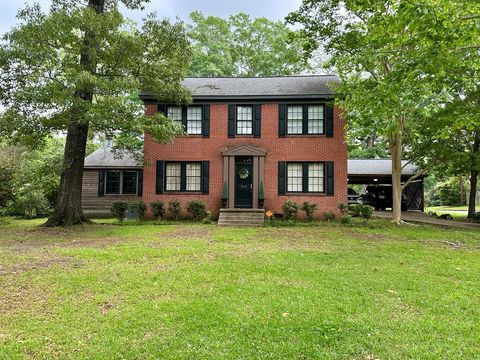 Homes For Sale - 900 James Ave. N<br/> Pike County, McComb, MS 39648