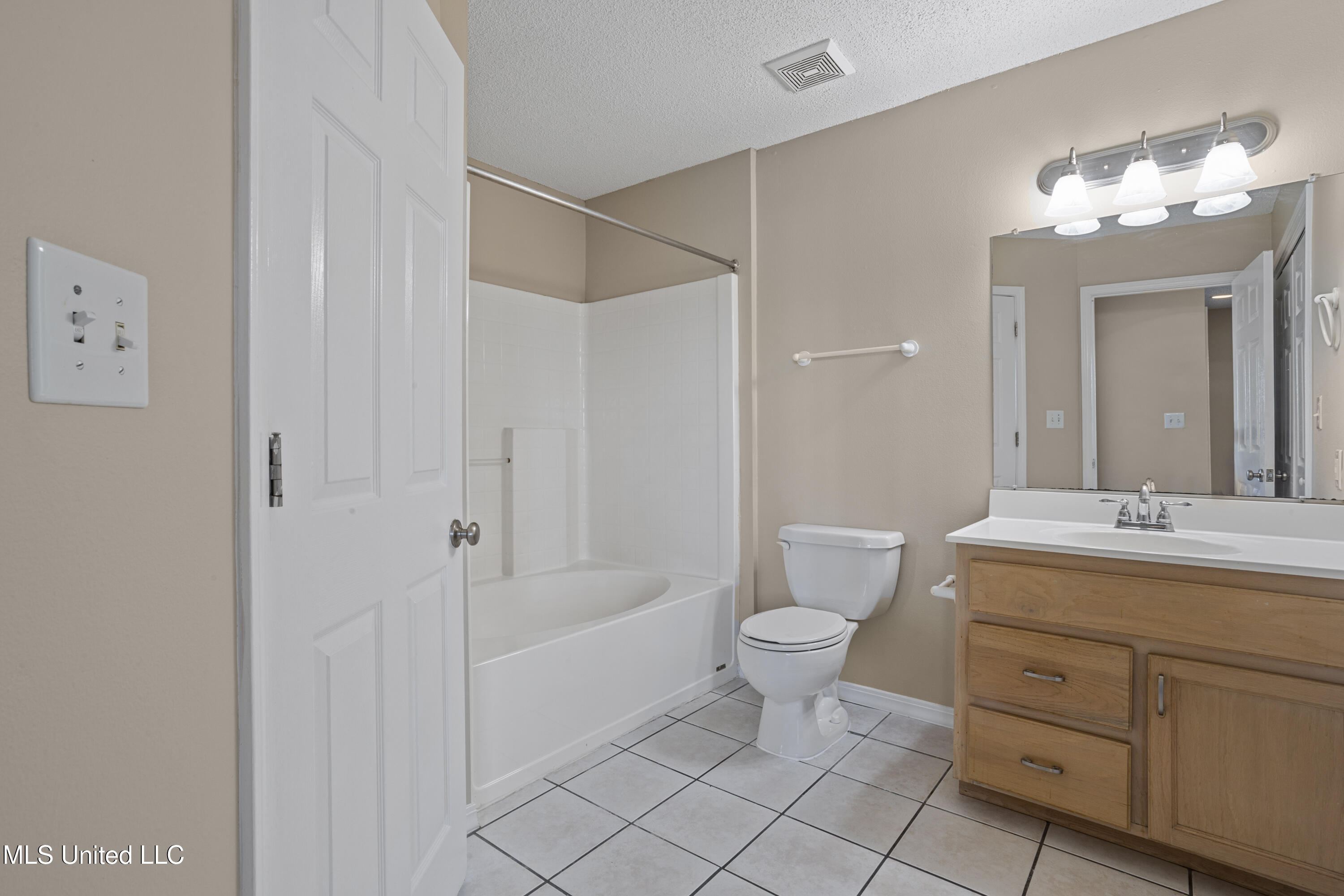 3230 Cumberland Road #208, Ocean Springs, Mississippi image 16