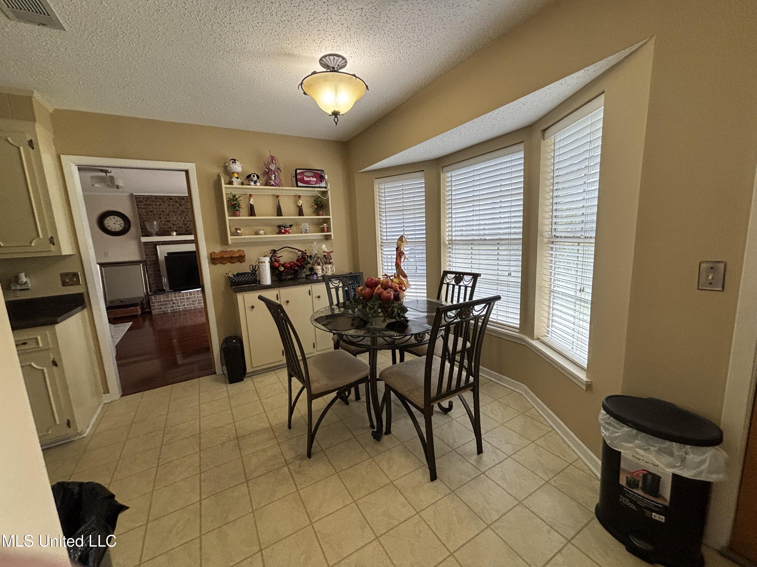 1212 Cliffdale Drive, Clinton, Mississippi image 15