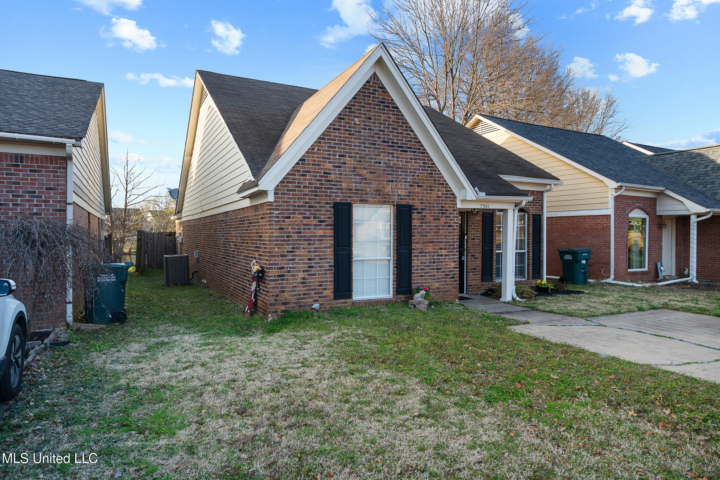 7361 Hugh Lane Ln, Southaven, Mississippi image 2