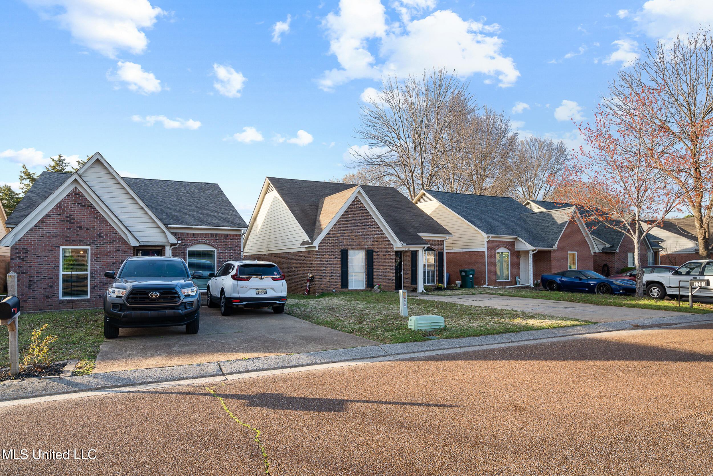 7361 Hugh Lane Ln, Southaven, Mississippi image 5