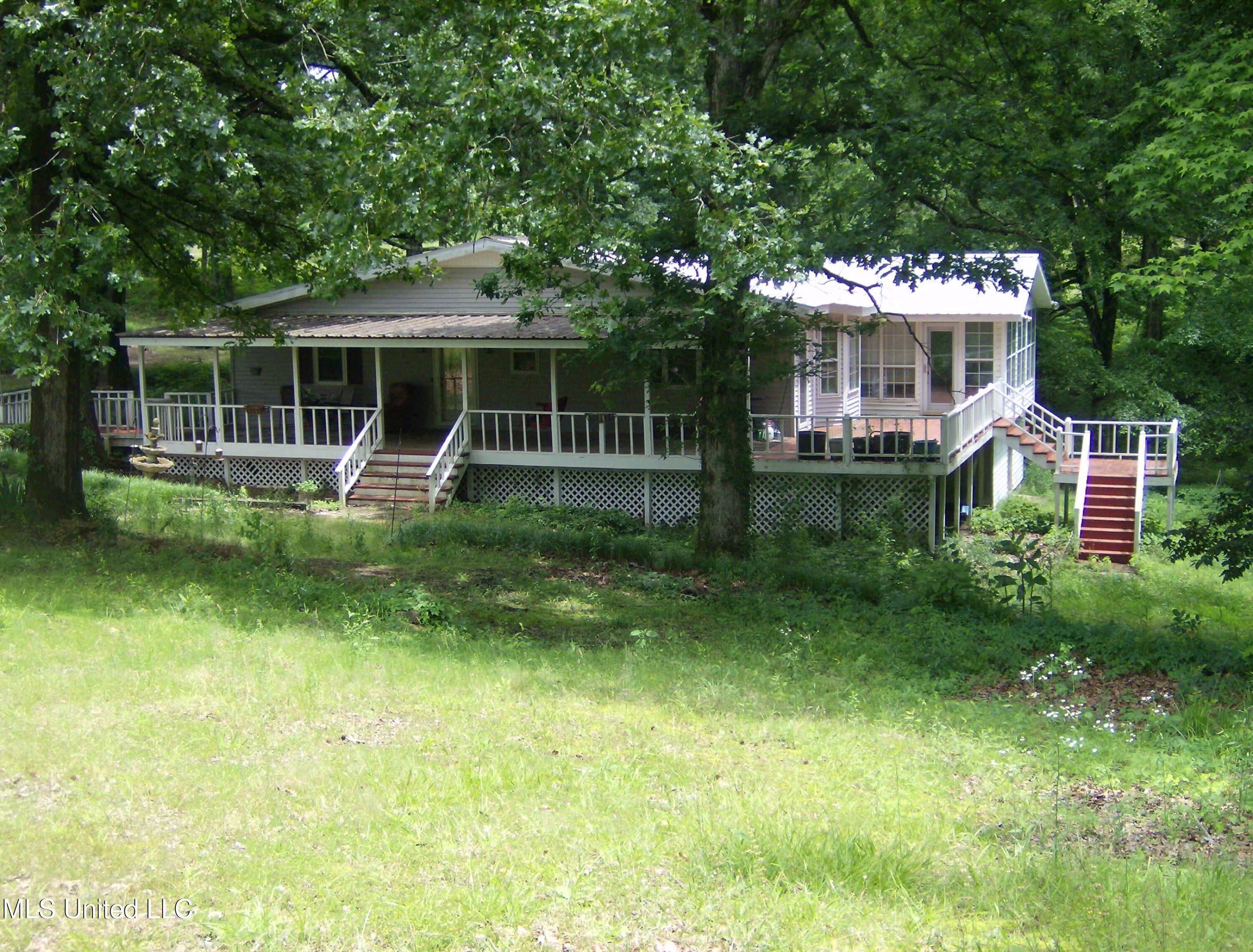 1089 Levi Bell Road, Byhalia, Mississippi image 3