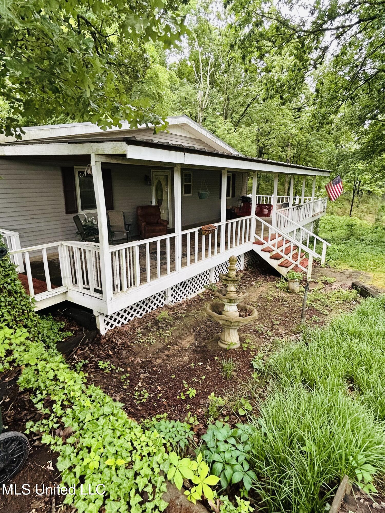 1089 Levi Bell Road, Byhalia, Mississippi image 4