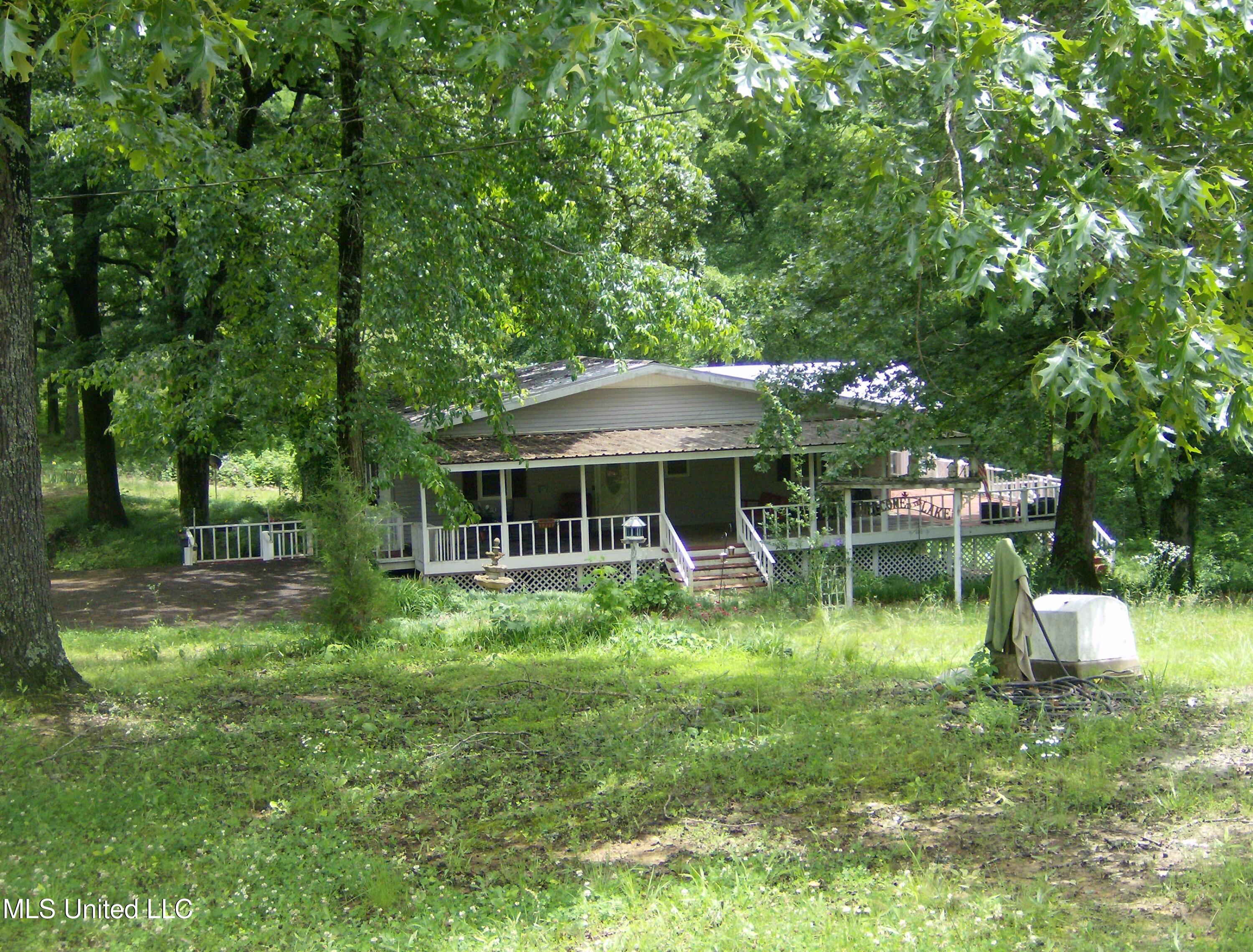 1089 Levi Bell Road, Byhalia, Mississippi image 2
