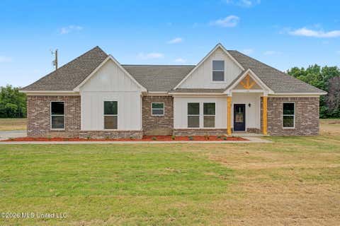 Homes For Sale - 530 Cherry Tree Lane<br/> Tate County, Coldwater, MS 38618