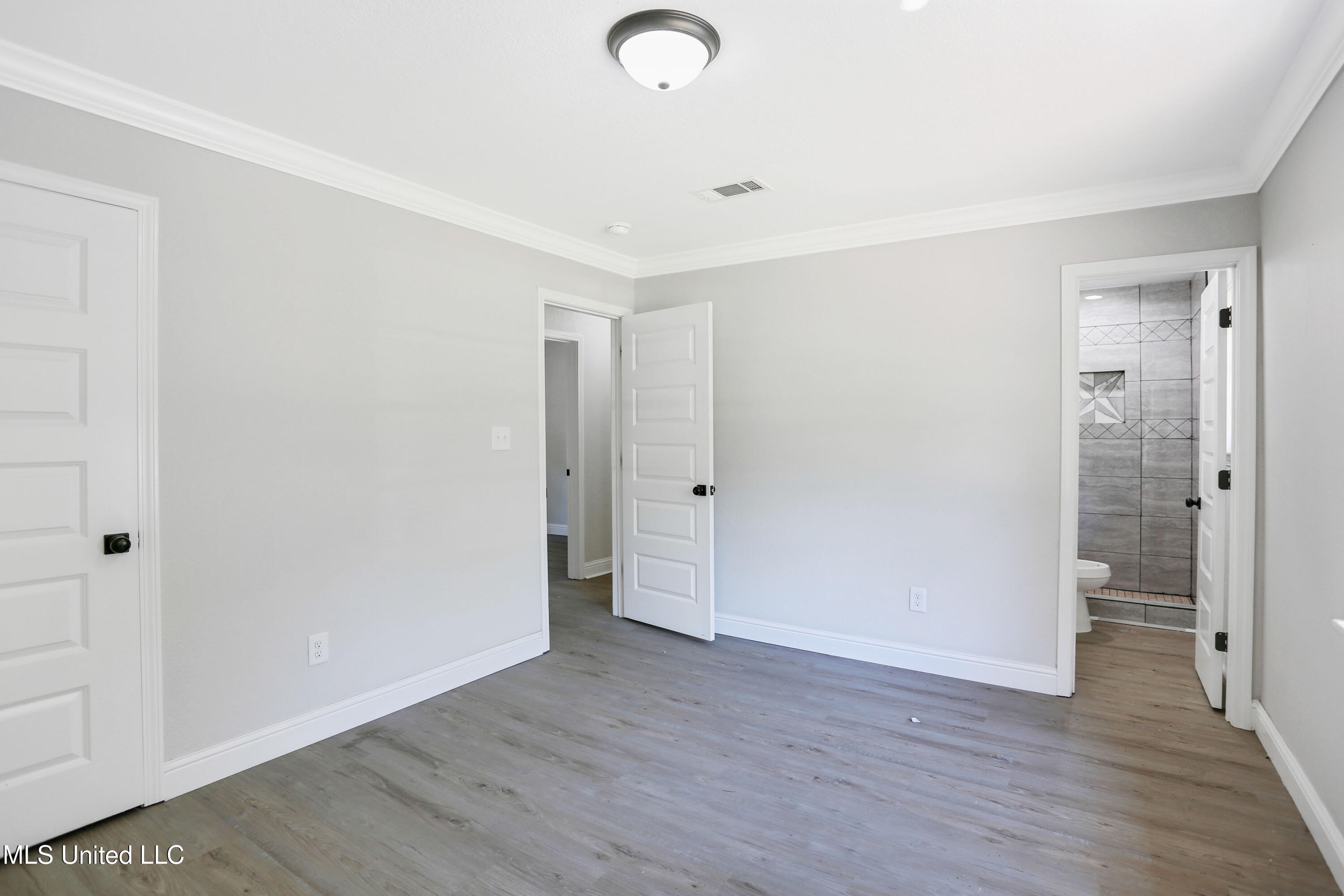 10016 Oakwood Park Drive, Moss Point, Mississippi image 16