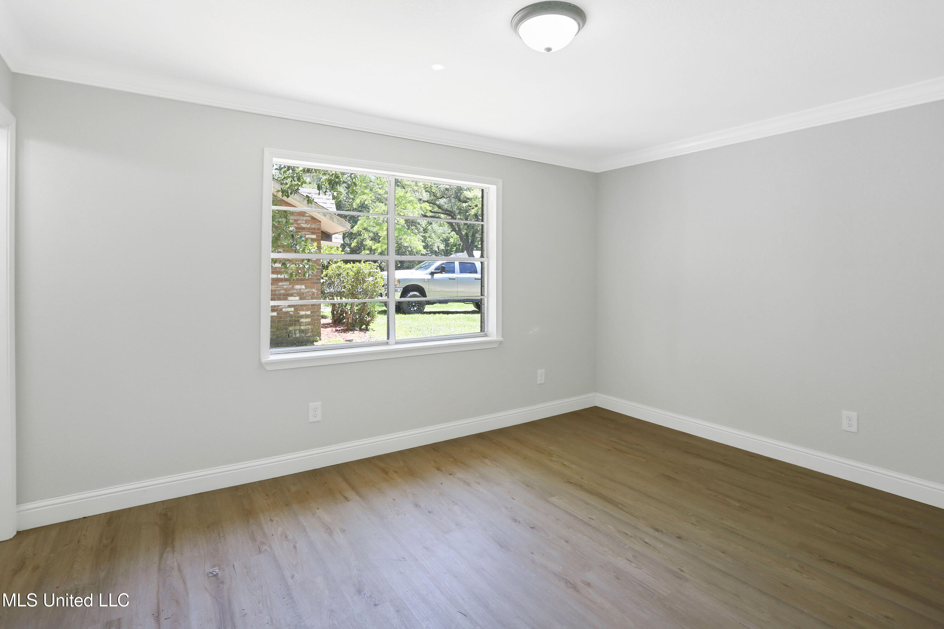 10016 Oakwood Park Drive, Moss Point, Mississippi image 15
