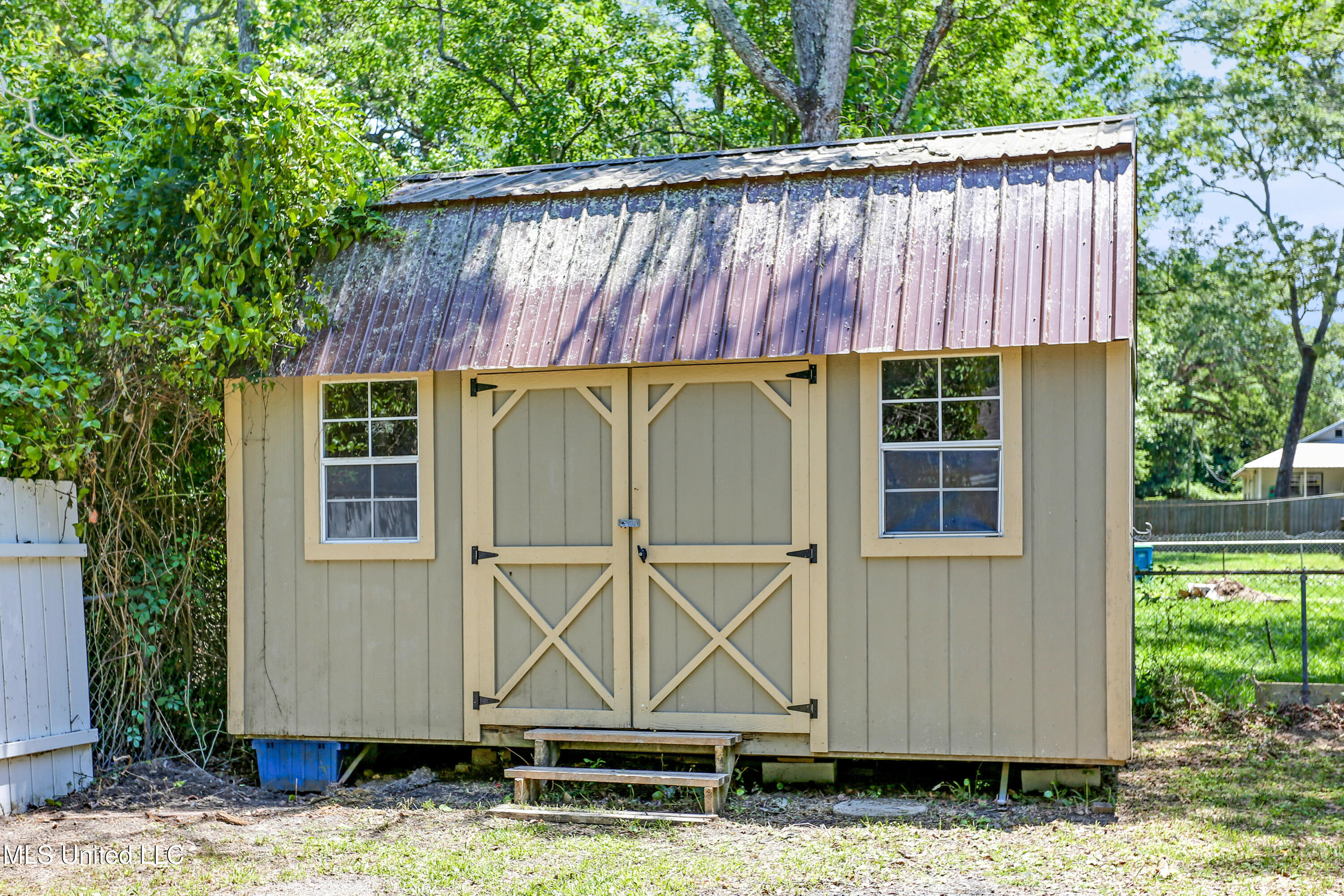10016 Oakwood Park Drive, Moss Point, Mississippi image 5