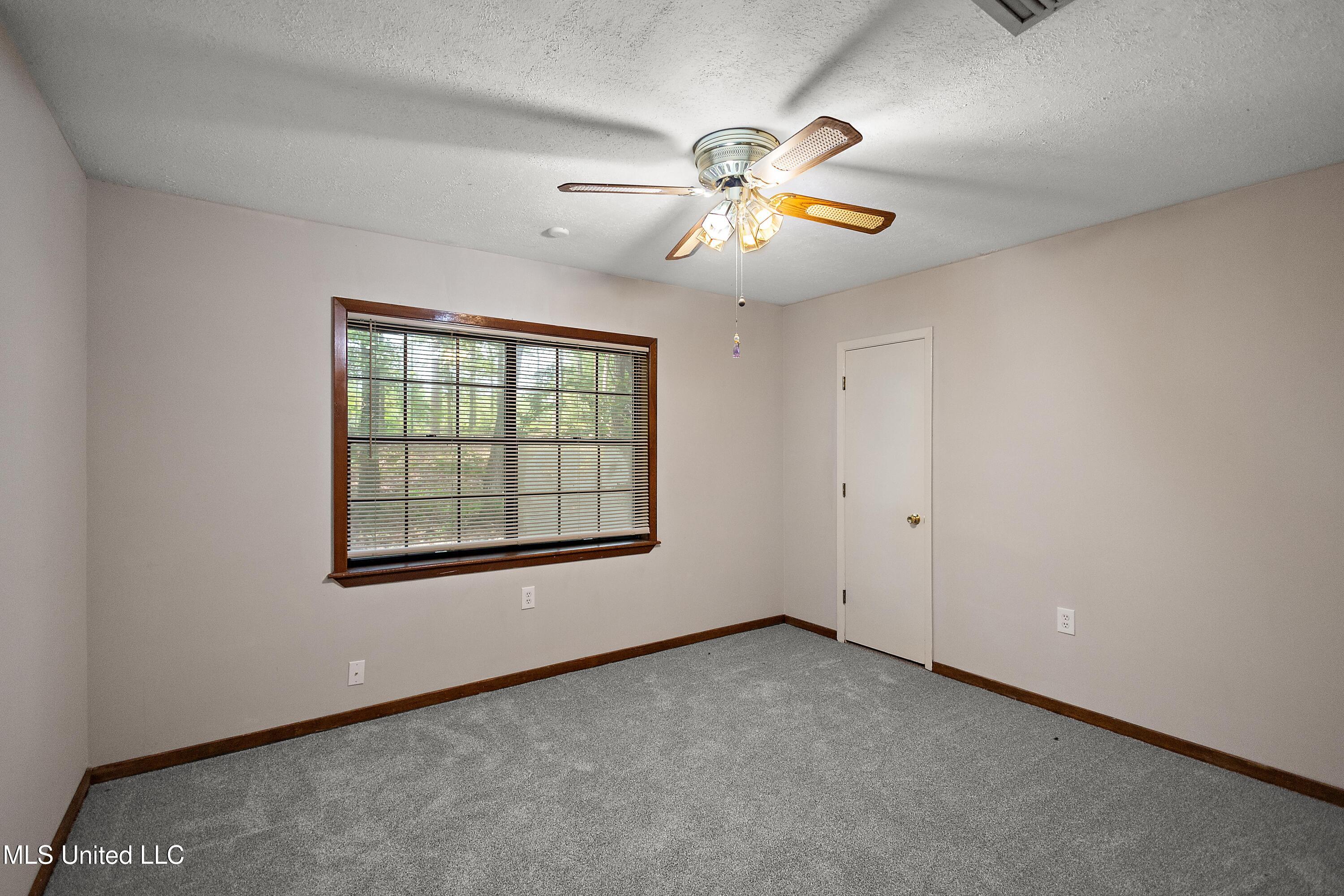 406 Springwood Circle, Terry, Mississippi image 12