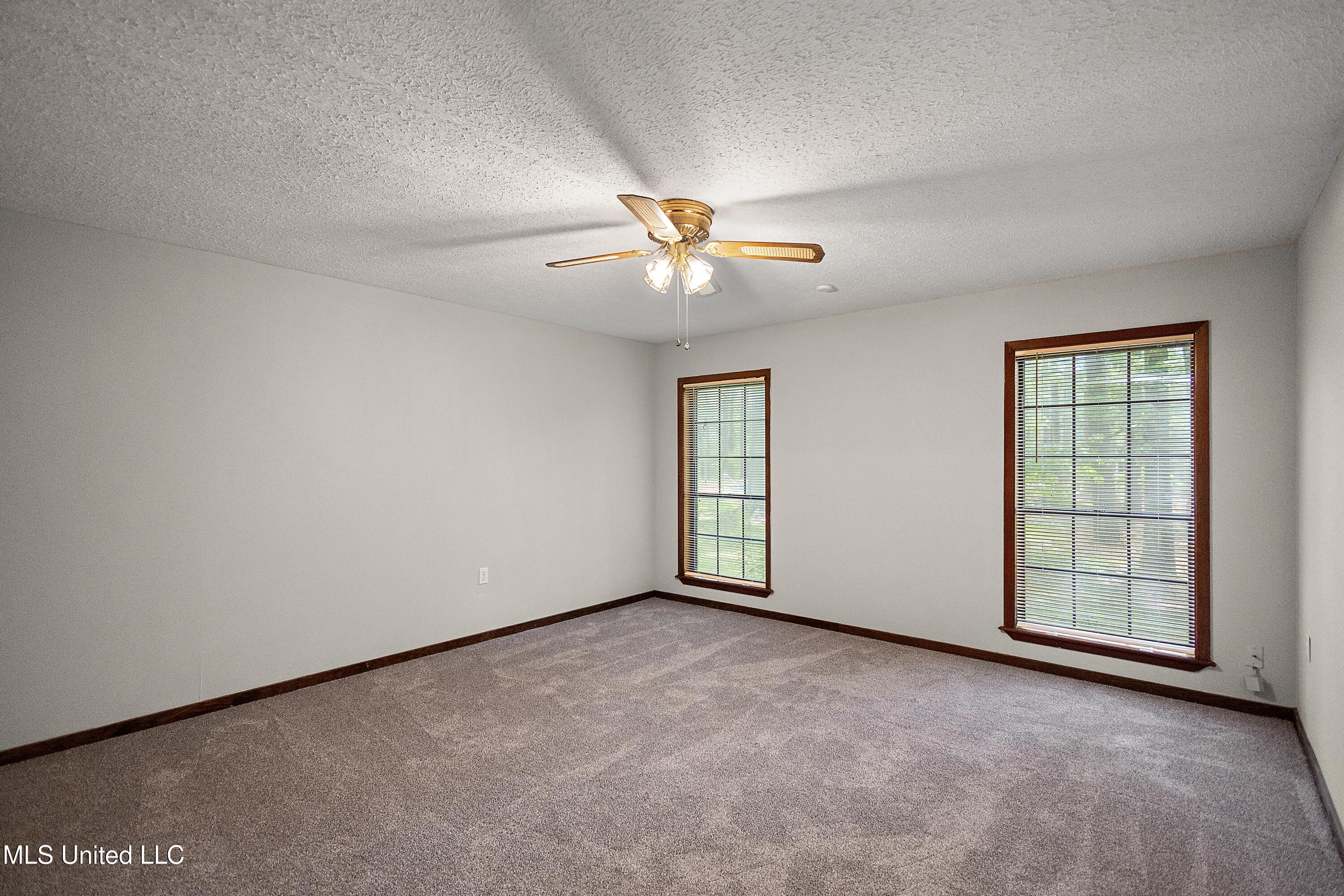 406 Springwood Circle, Terry, Mississippi image 9