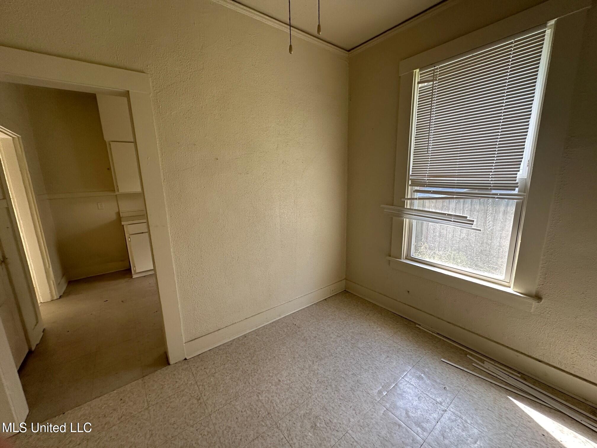 315 S Bolivar Avenue, Cleveland, Mississippi image 5