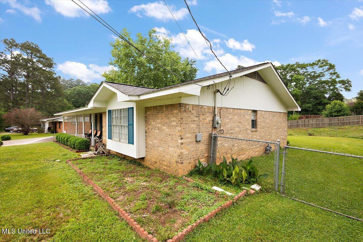 232 Pinehurst Circle, Hazlehurst, Mississippi image 2